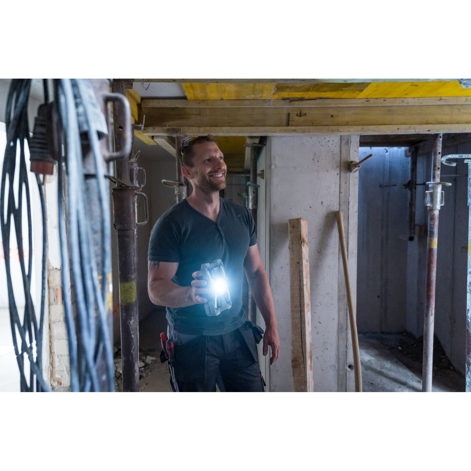 Projecteur LED portable RUFUS 1500 MA rechargeable 1500lm IP65 BRENNENSTUHL - 1173100100