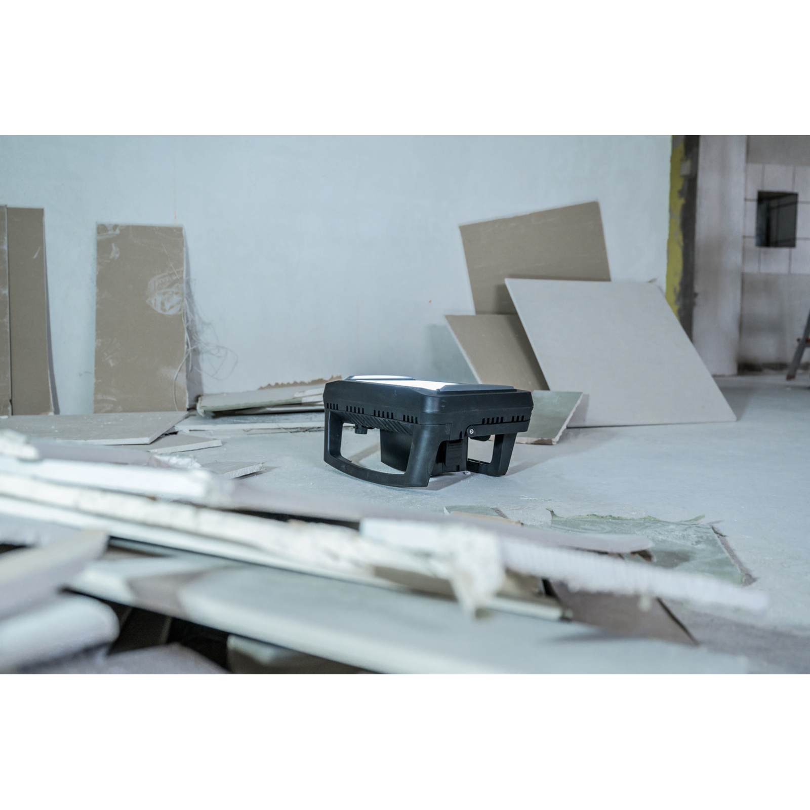 Projecteur de chantier LED Multi Battery 10050 MH Professional hybride 12500lm BRENNENSTUHL - 1173700001