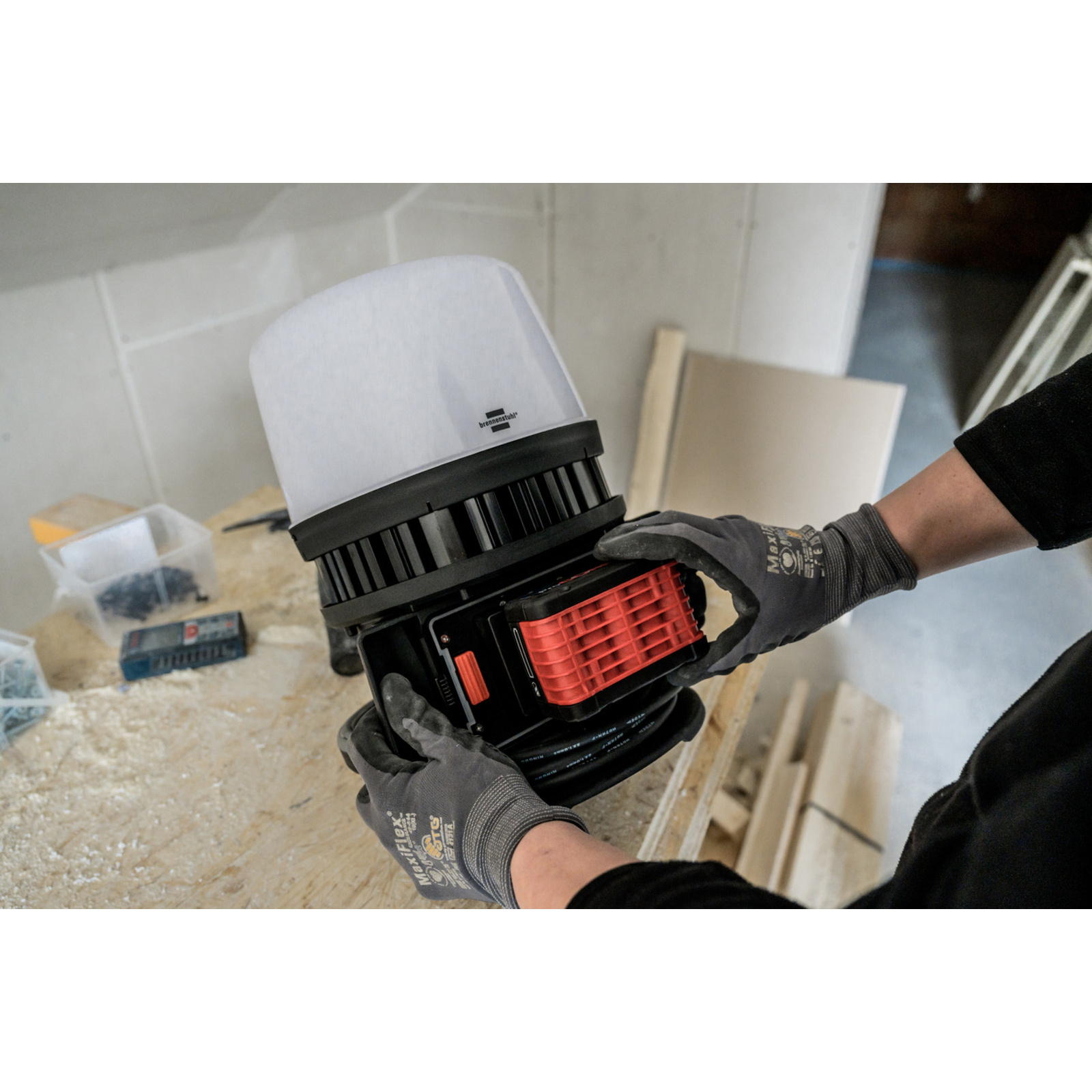 Projecteur de chantier LED Multi Battery 360° 12050 MH Professional hybride 120 BRENNENSTUHL - 1173700003