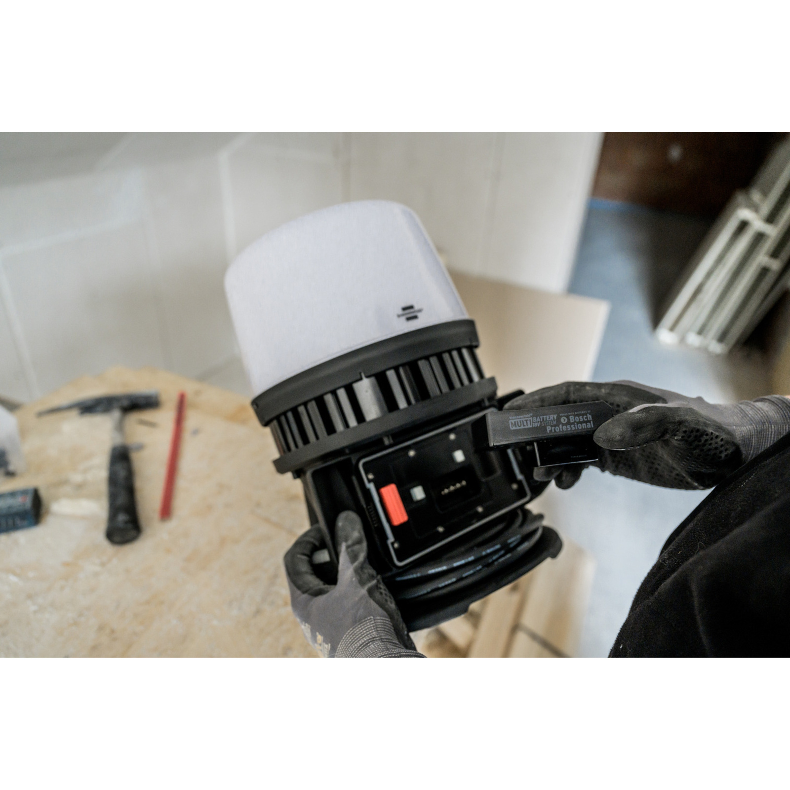 Projecteur de chantier LED Multi Battery 360° 12050 MH Professional hybride 120 BRENNENSTUHL - 1173700003