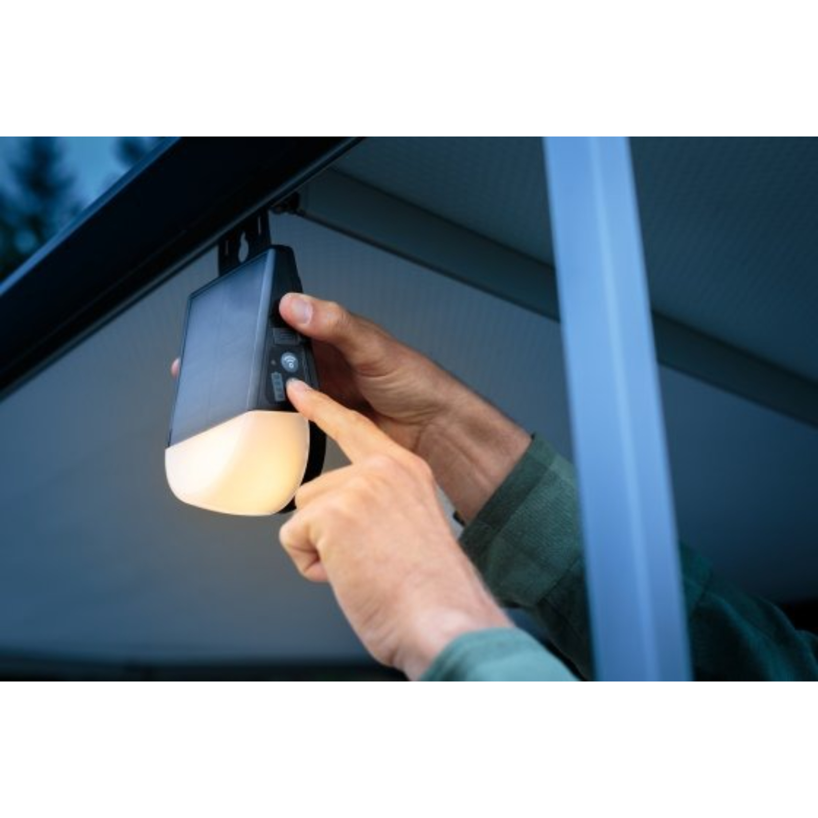 Lampe solaire LED KL 300 AS pour auvent détecteur de mouvements 250lm IP54 BRENNENSTUHL - 1173740010