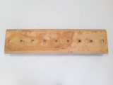 Contre lame de godet centrale reversible 9 trous en 1