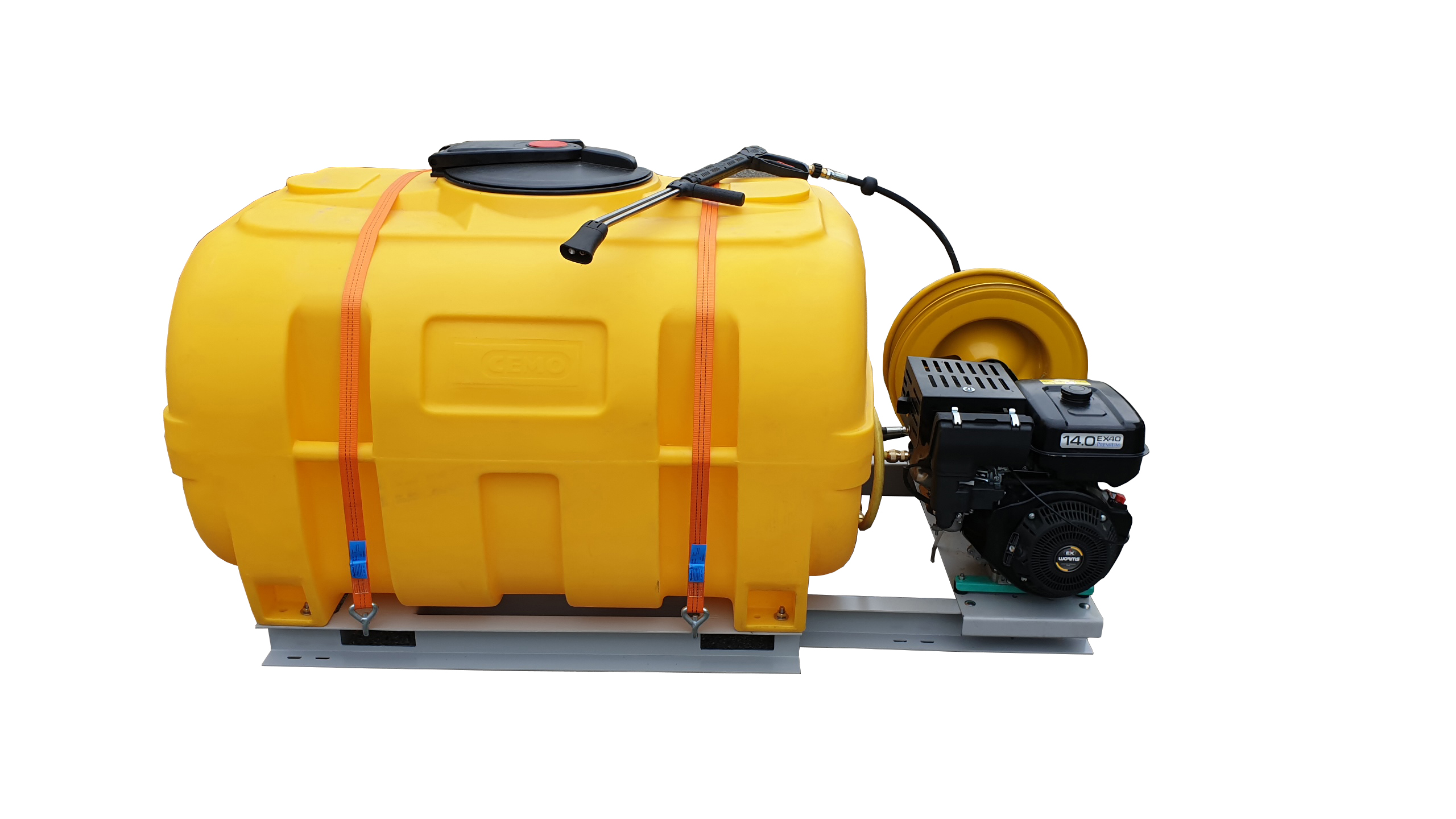 Nettoyeur haute pression thermique équipé sur plateau avec cuve PE coffre 600 CEMO - 91304