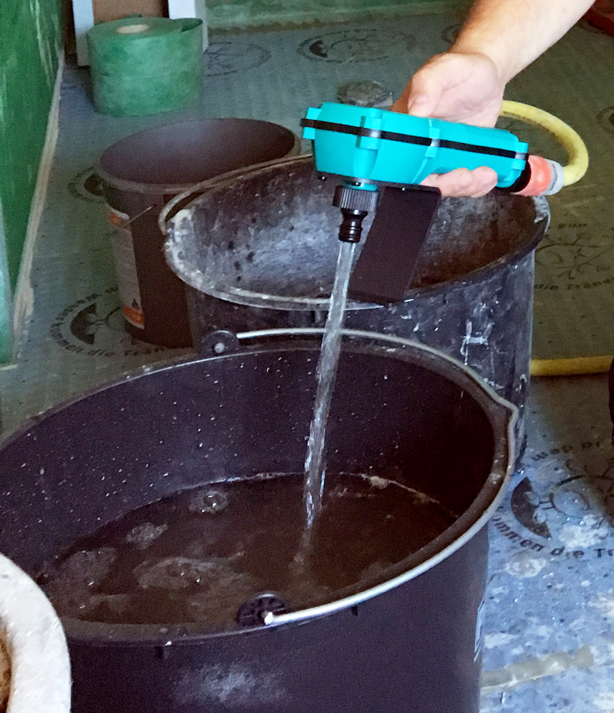 Doseur d’eau électronique COLLOMIX AQiX sans fil 19042