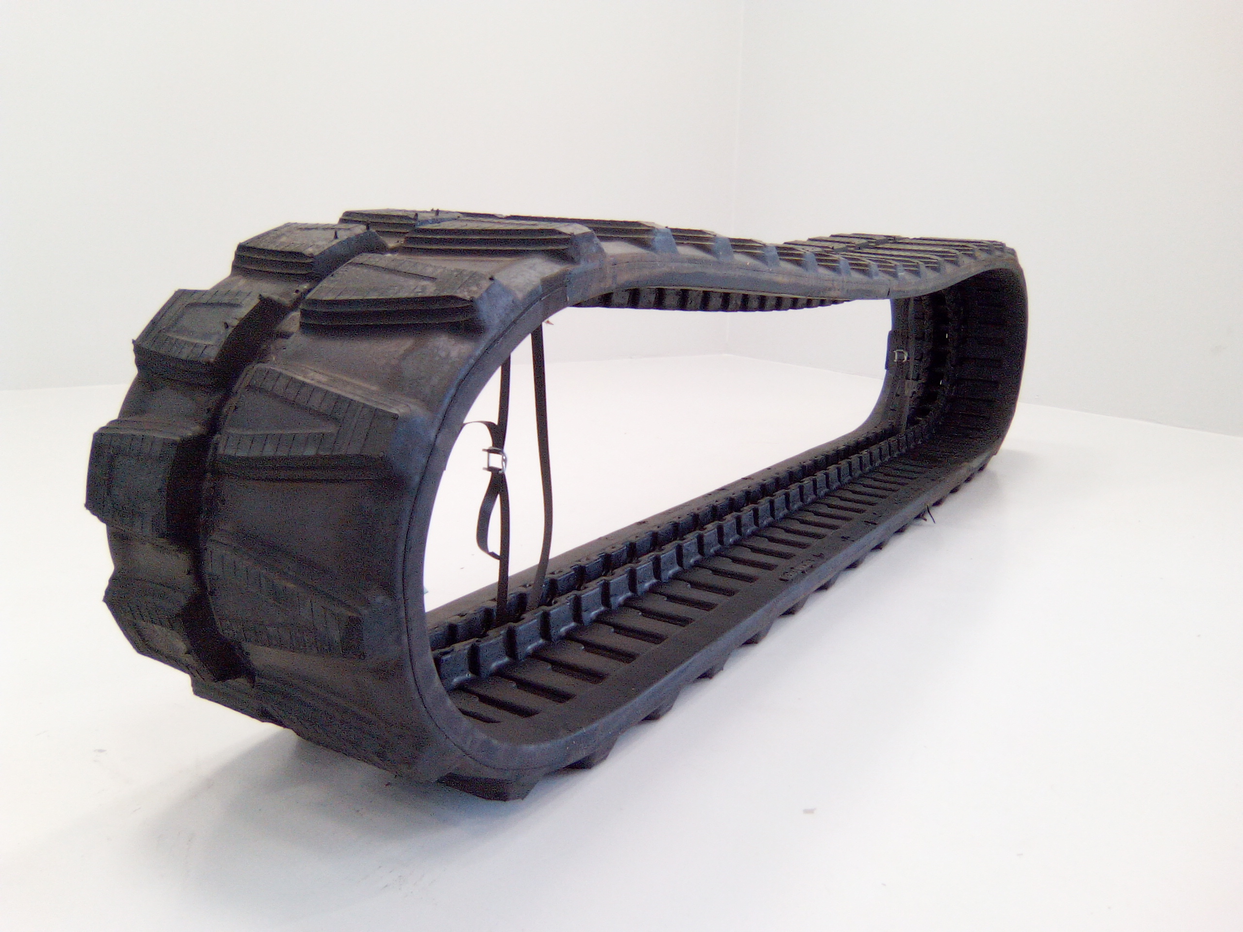 Chenille caoutchouc 300 X 78 X 55.5 O J SA (OFFSET) (34, 20) CAMSO SD TRACK