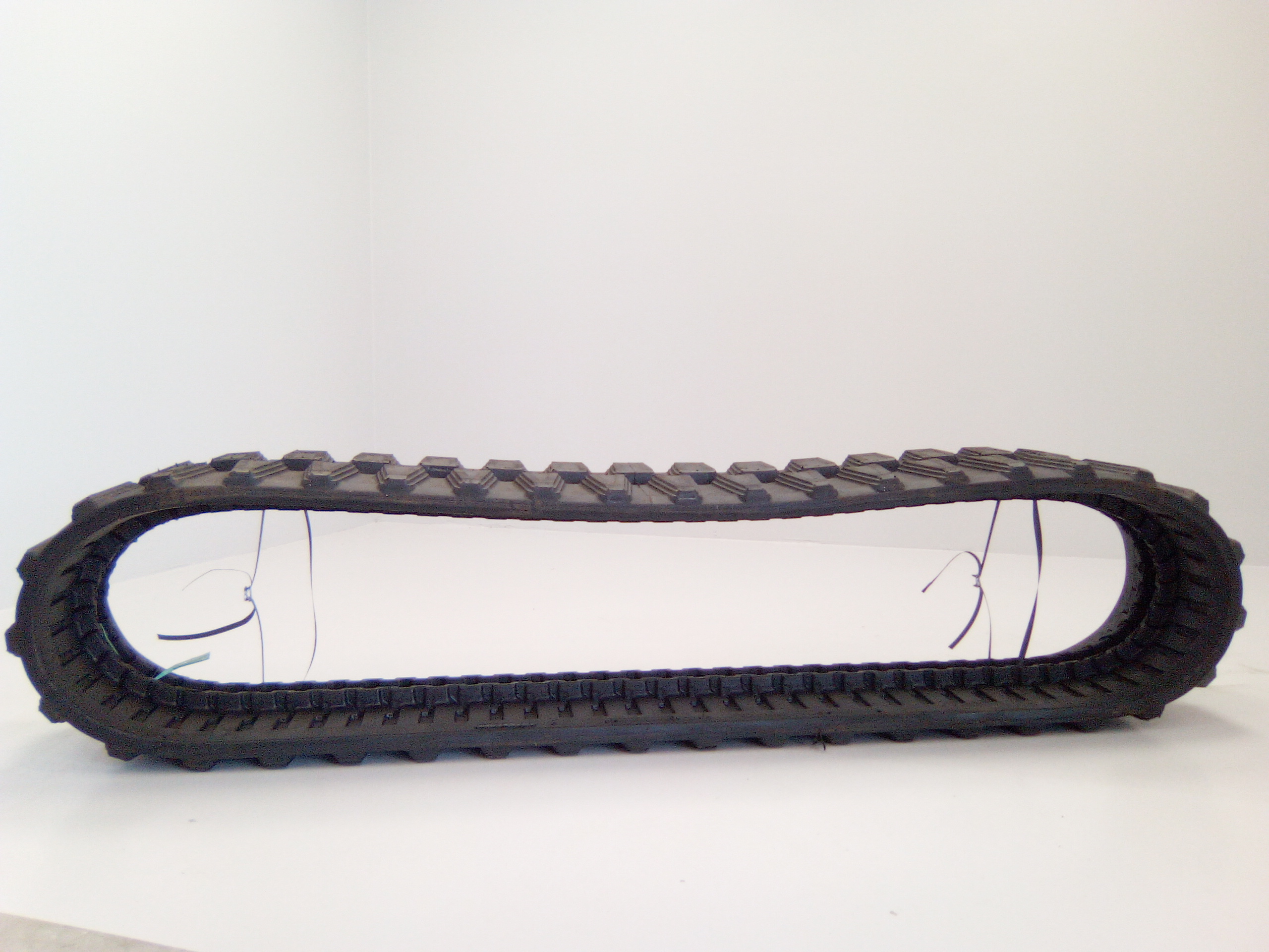 Chenille caoutchouc 300 X 78 X 55.5 O J SA (OFFSET) (34, 20) CAMSO SD TRACK