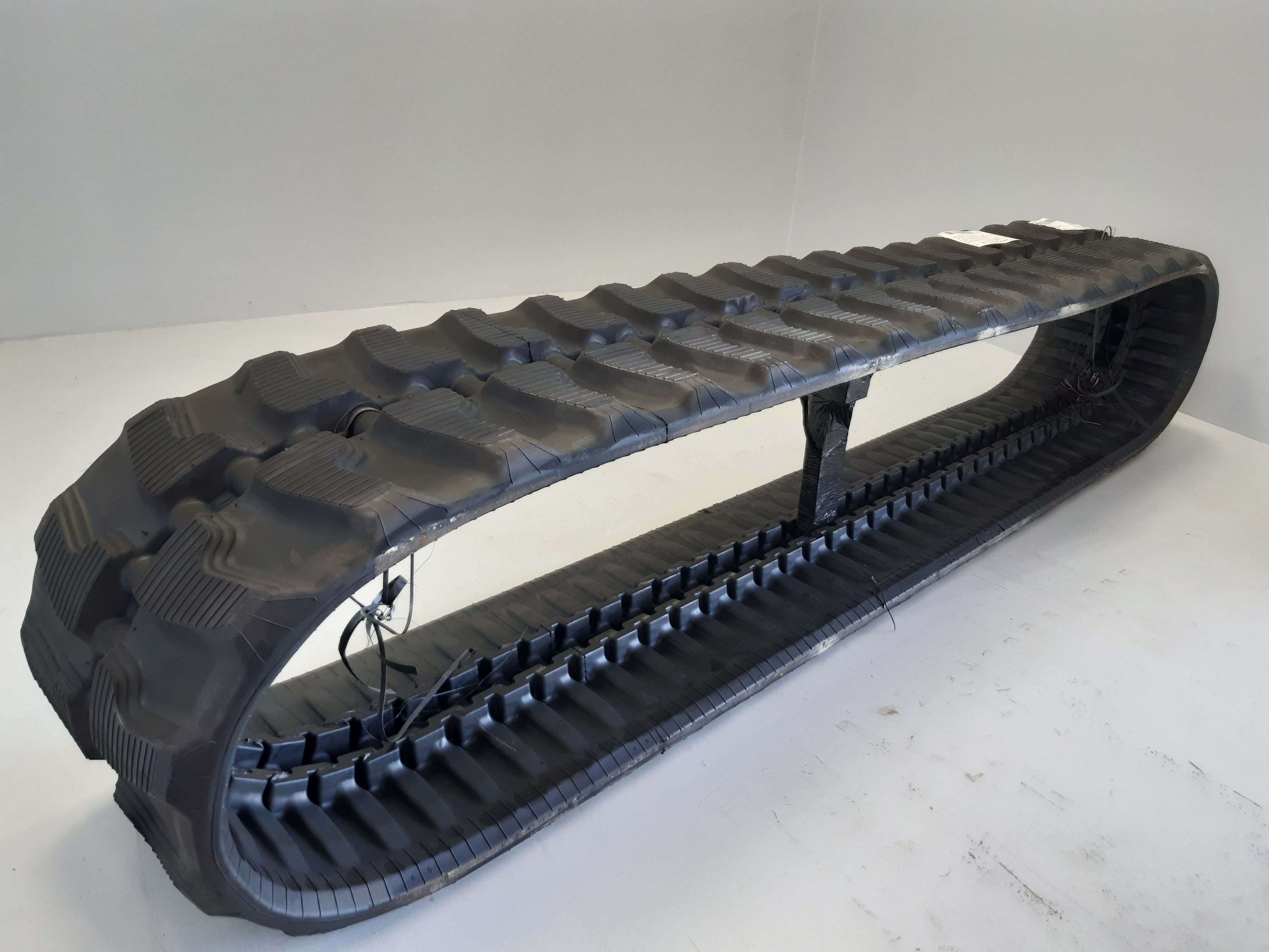 CHENILLE CAOUTCHOUC 450 X 82 X 71 V1 I J A (46, 27) SD INT - CAMSO - 15.2358.7773