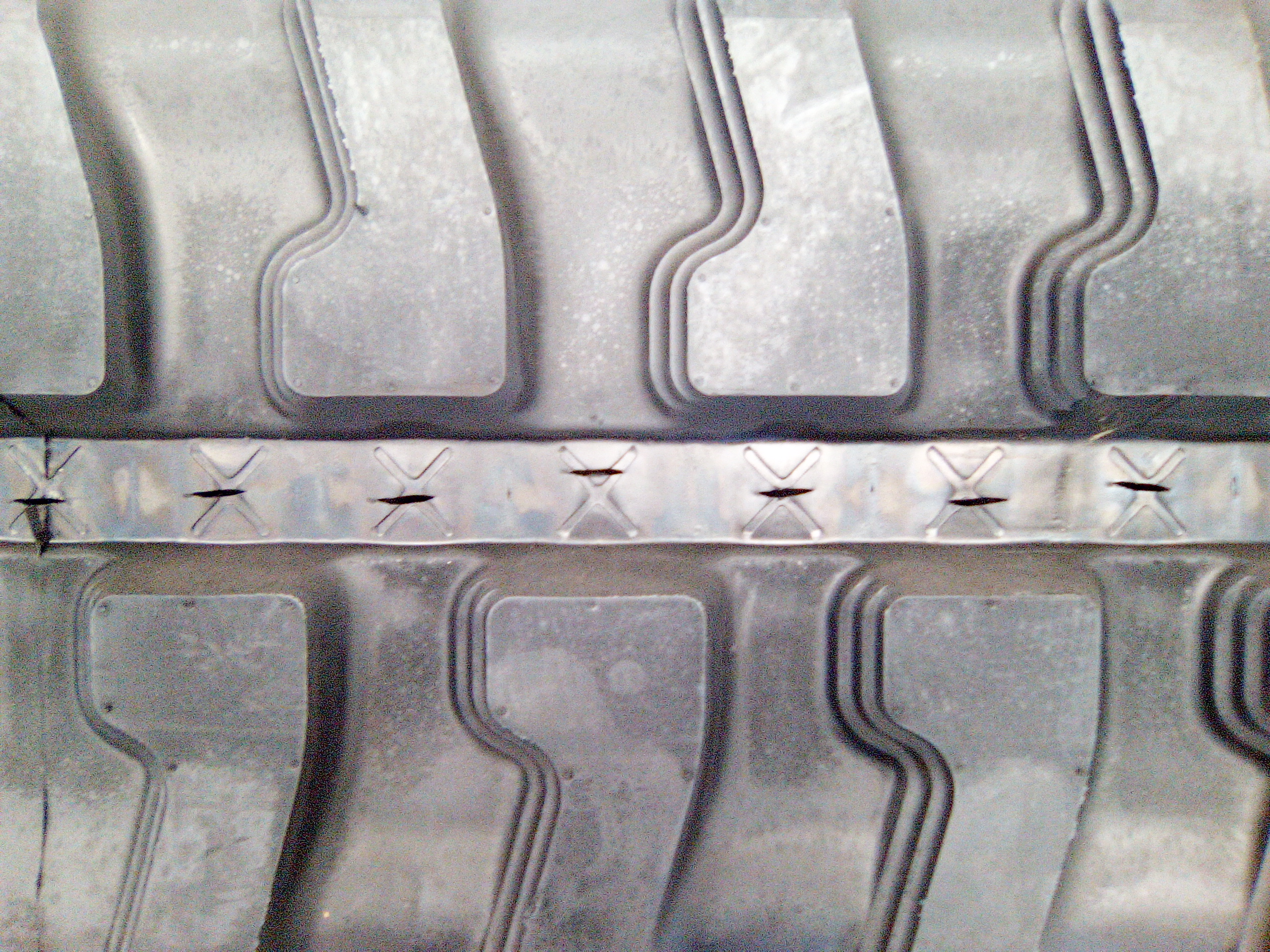 Chenille caoutchouc 300 X 84 X 52.5 V1 I WA-R (WIDE) (31, 23) CAMSO SD TRACK 