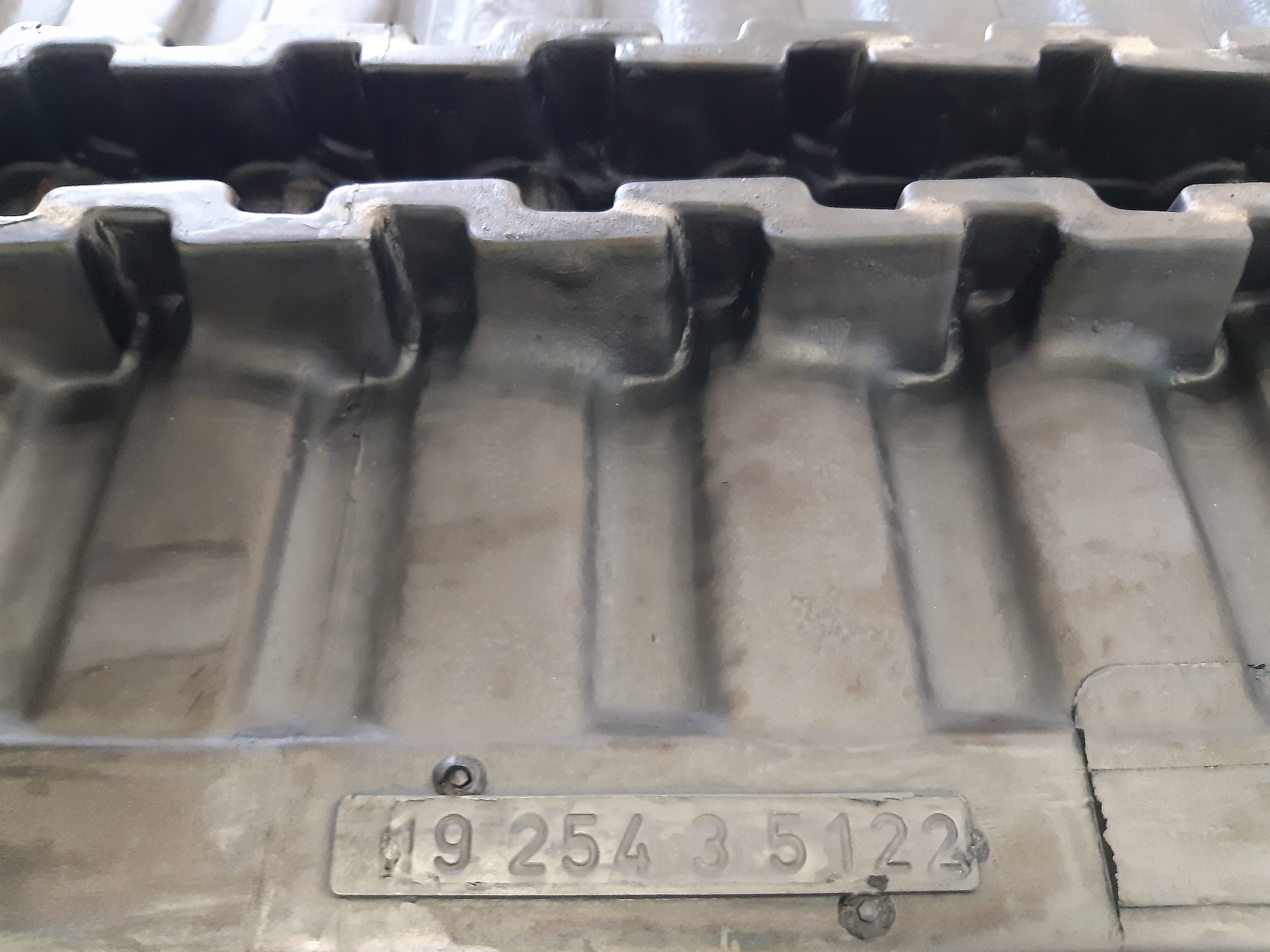 Chenille caoutchouc mini-pelle Sany SY35U - 300x88x52.5 V1/SAR - 15.2873.8847