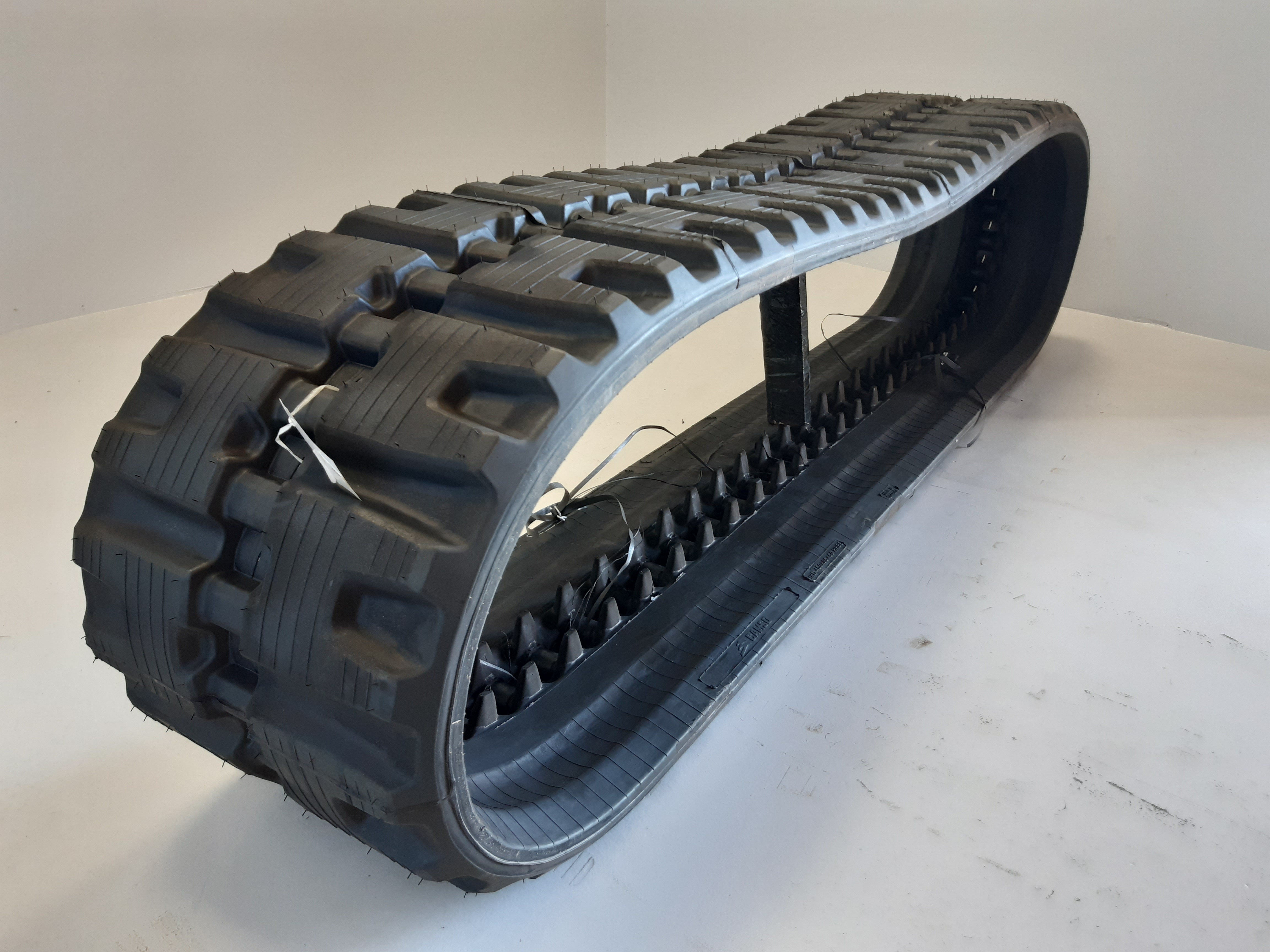 Chenille Caoutchouc mini pelle Camso 450x60x86 HHBE MEX HXD - 16.2724.8694