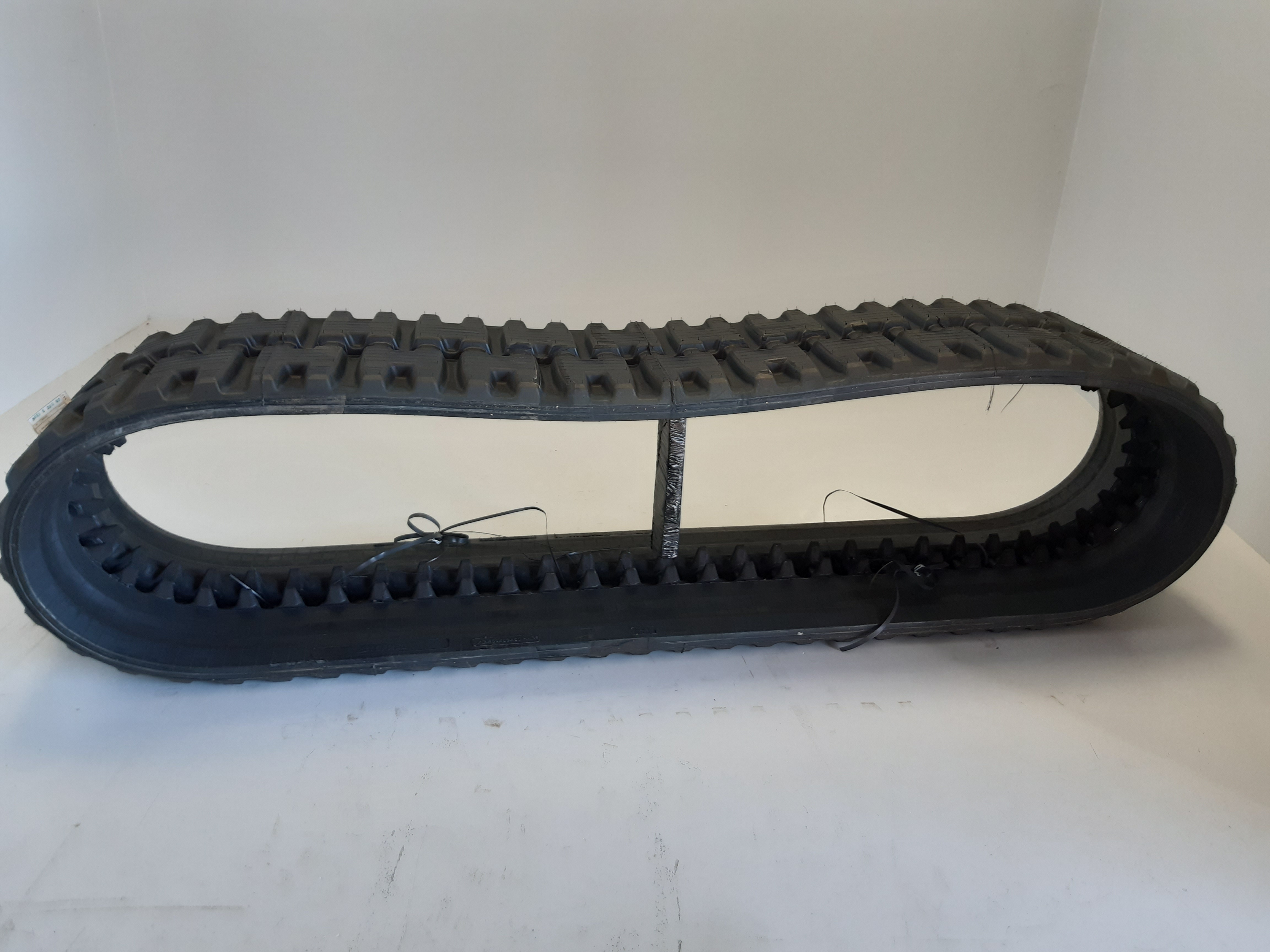 Chenille Caoutchouc mini pelle Camso 450x60x86 HHBE MEX HXD - 16.2724.8694