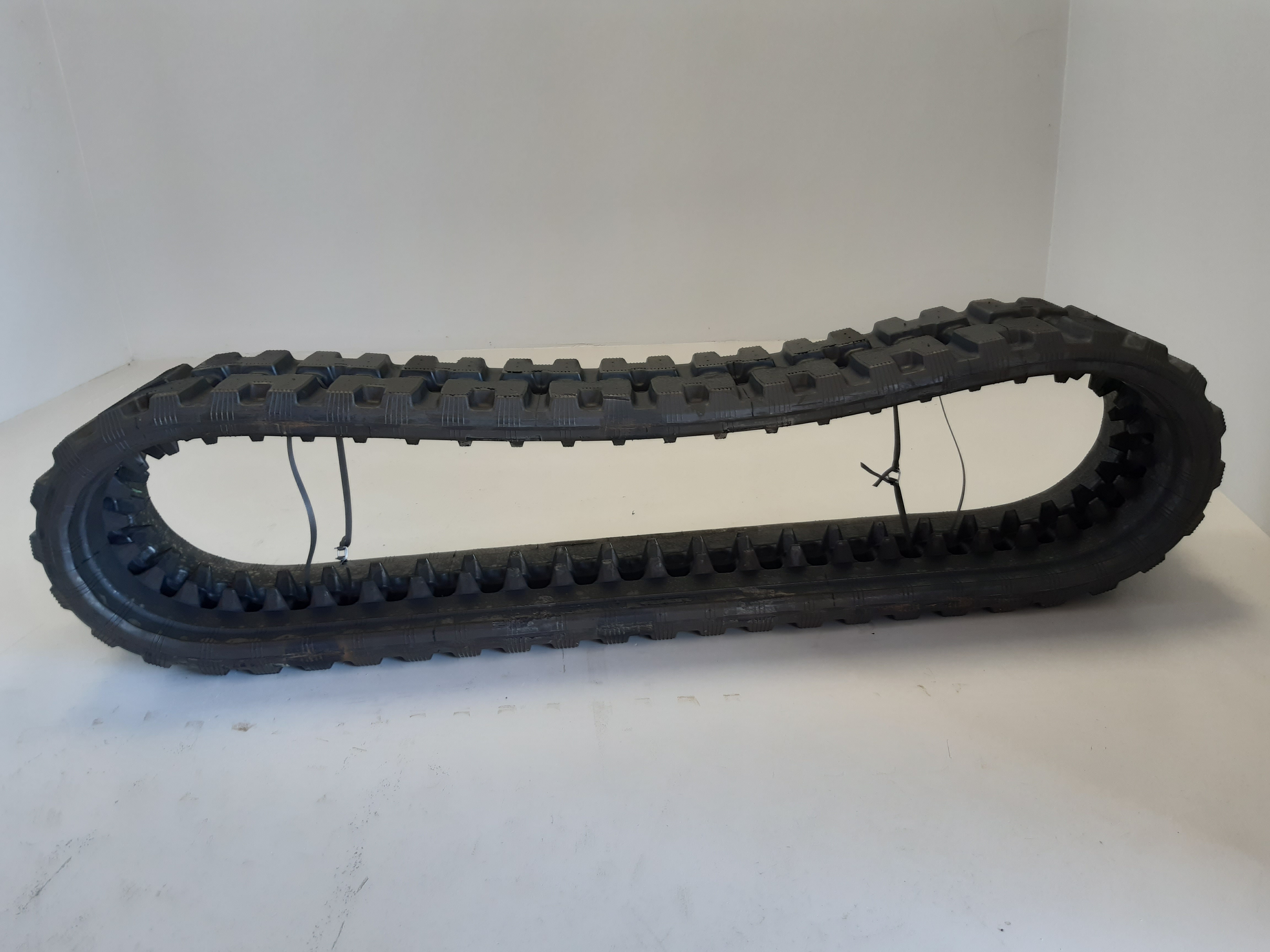CHENILLE CAOUTCHOUC 320 X 50 X 86 HH B E (51, 26) HXD - CAMSO - 16.2906.8880