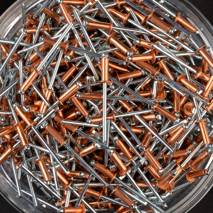 500 rivets standards à cuivre/acier à tête plate à Ø3,2x10mm - SCELL-IT - CCD3210