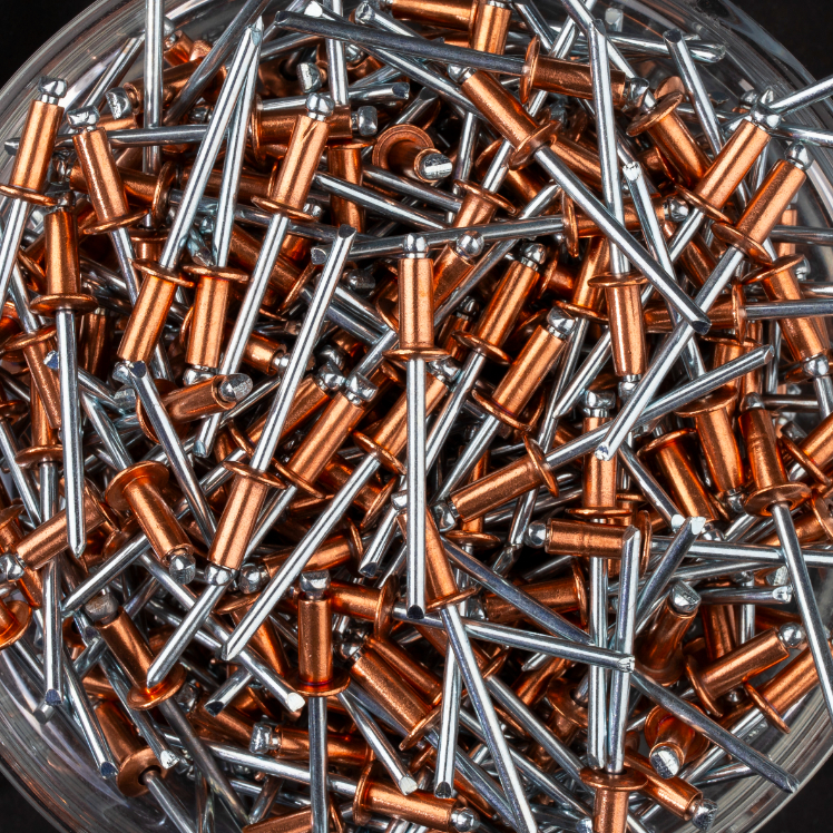 400 rivets standards à cuivre/acier à tête plate à Ø4x10mm - SCELL-IT - CCD4010