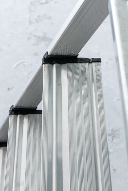 Escabeau pro X STEP 5 marches CENTAURE - Hauteur maxi 3.10m - Marches profondes de 11cm - 275205