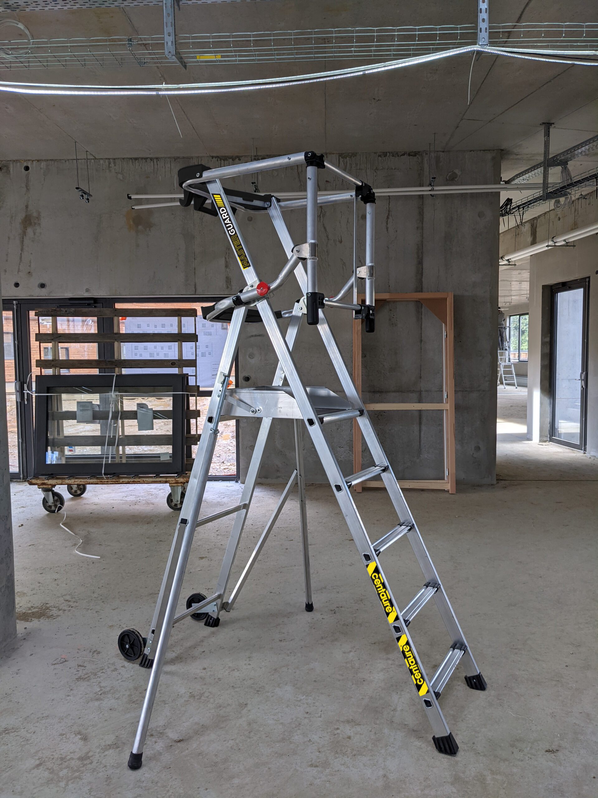 PLATES-FORMES INDIVIDUELLES ROULANTES CENTAURE MASTERGUARD 5 MARCHES AVEC STABILISATEURS - 512905