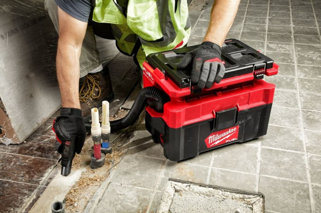 ASPIRATEUR MILWAUKEE EAU ET POUSSIERES PACKOUT M18 - 4933478187