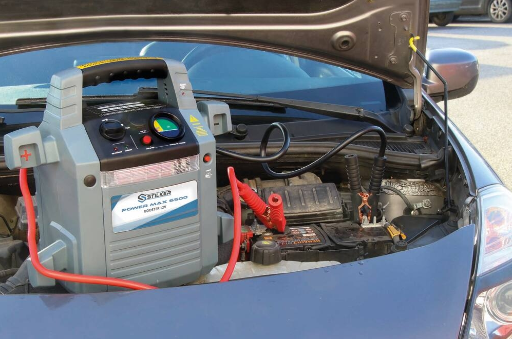 Booster de démarrage 12v 760a power max 6500 STILKER - 04025