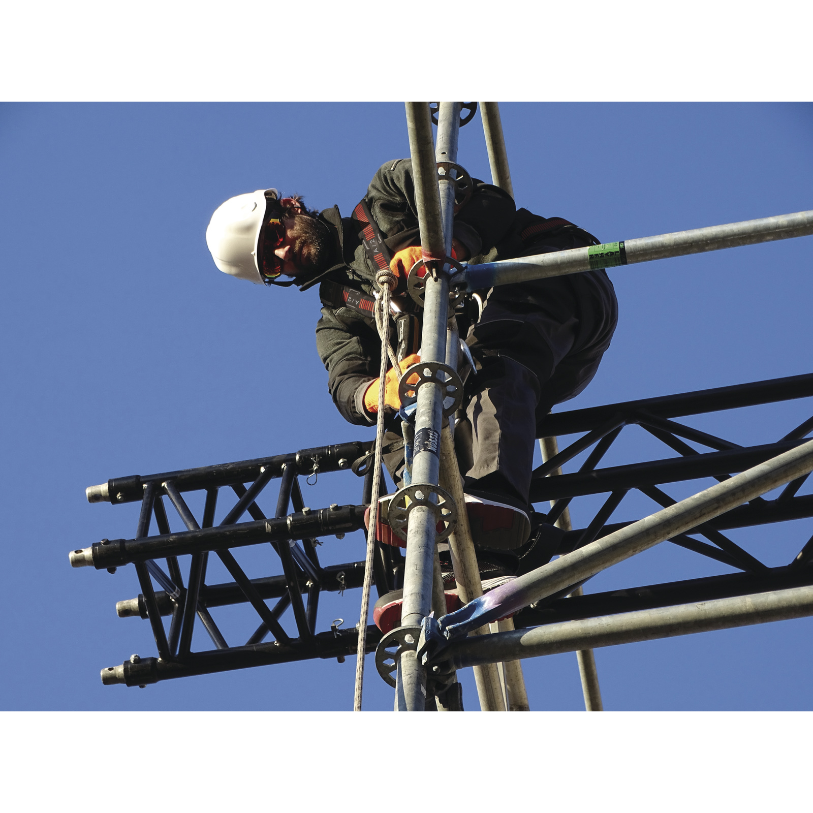 CASQUE DE CHANTIER DELTA PLUS GRANITE WIND VENTILÉ ROUGE STYLE CASQUE DE MONTAGNE -GRAWIROFL