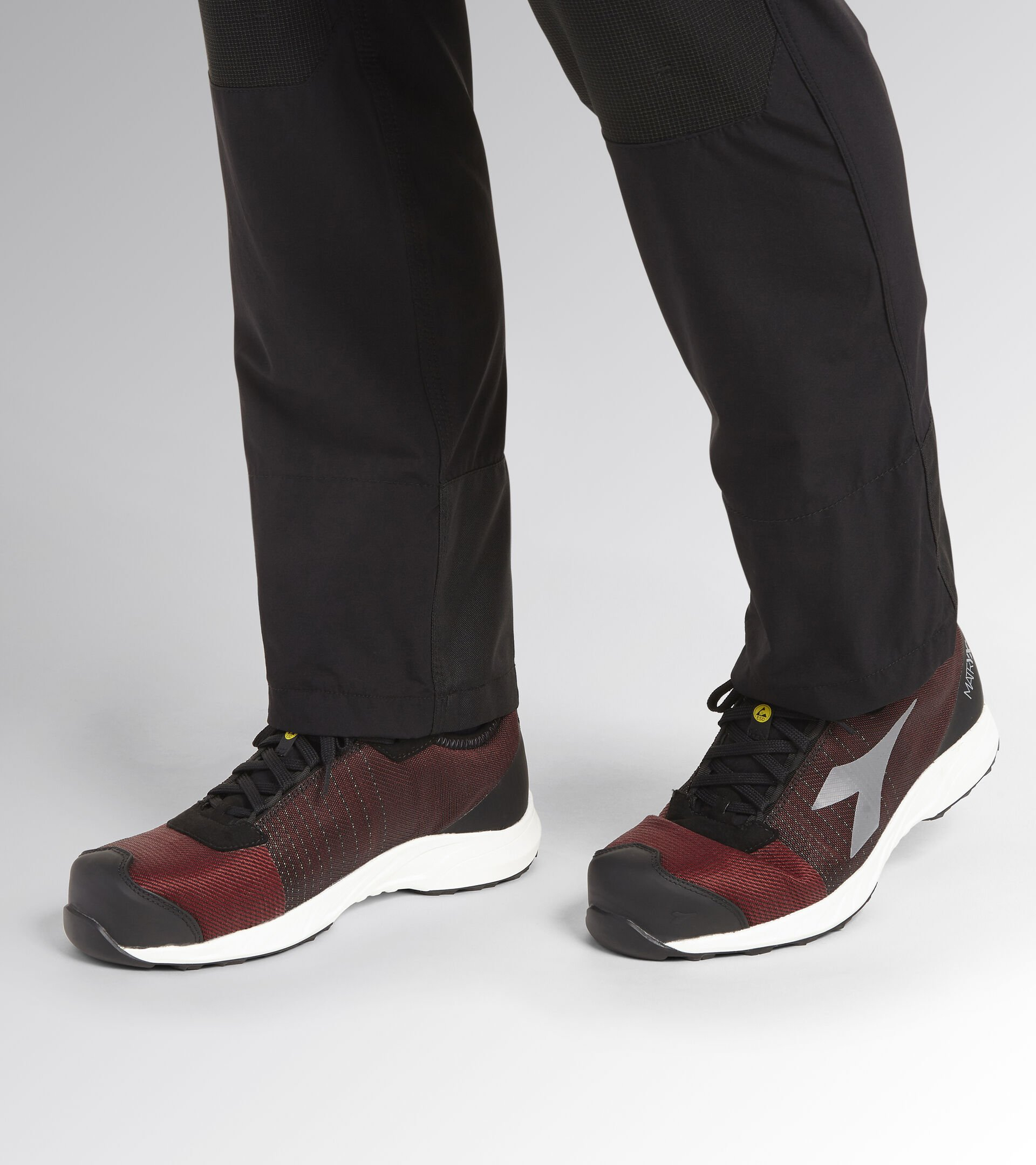 Chaussures de travail DIADORA FLY LITEBASE MATRYX LOW S1P HRO SRC ESD - 177680C24610