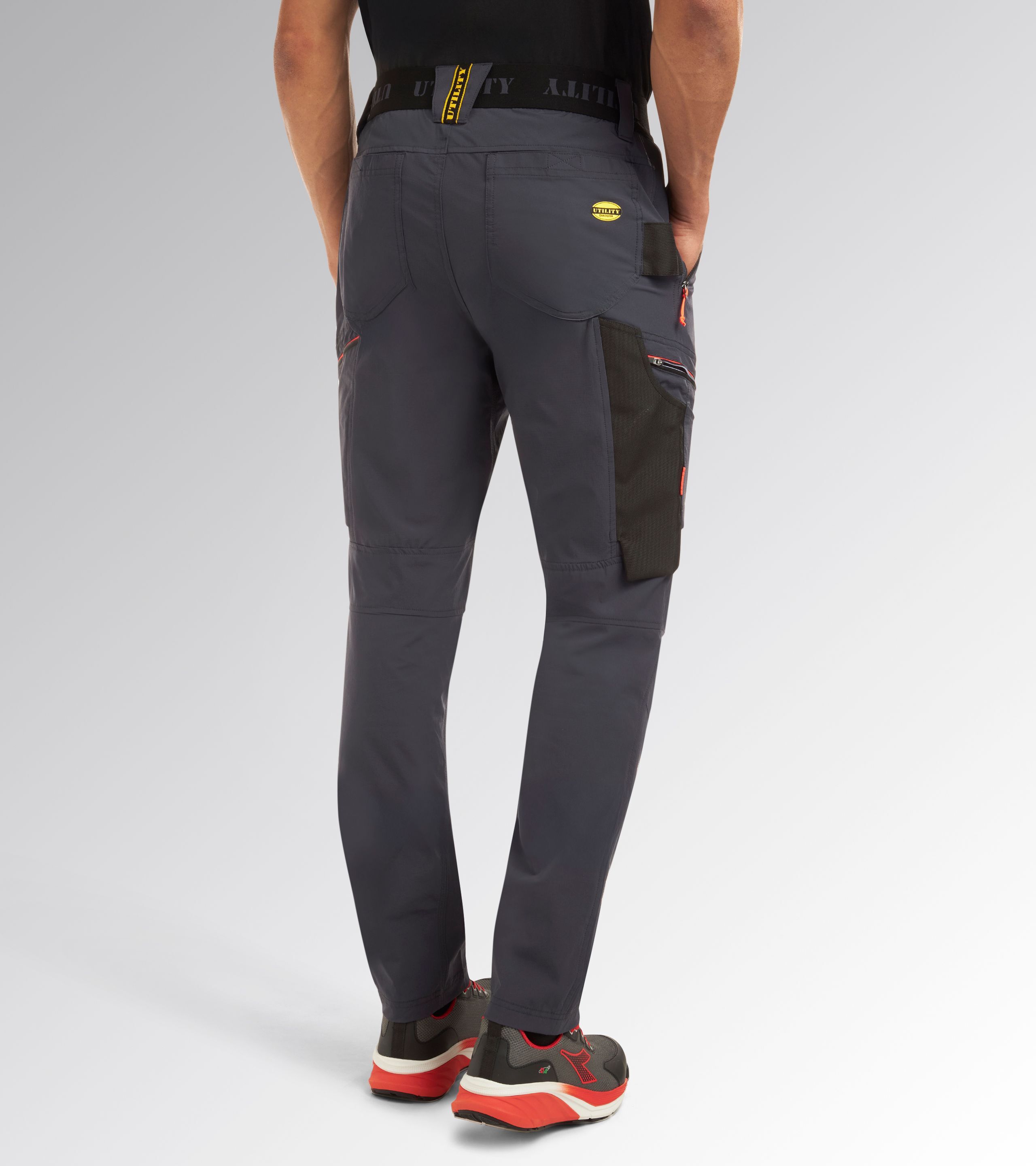 Pantalon de travail gris foncé SHADOW CARGO - Diadora - 18203975146