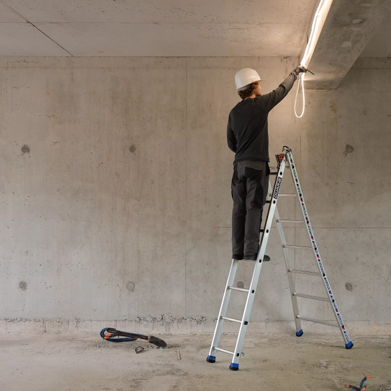 Échelle transformable à base évasée 2 plans DUARIB MASTER T2 1m95 - 610206