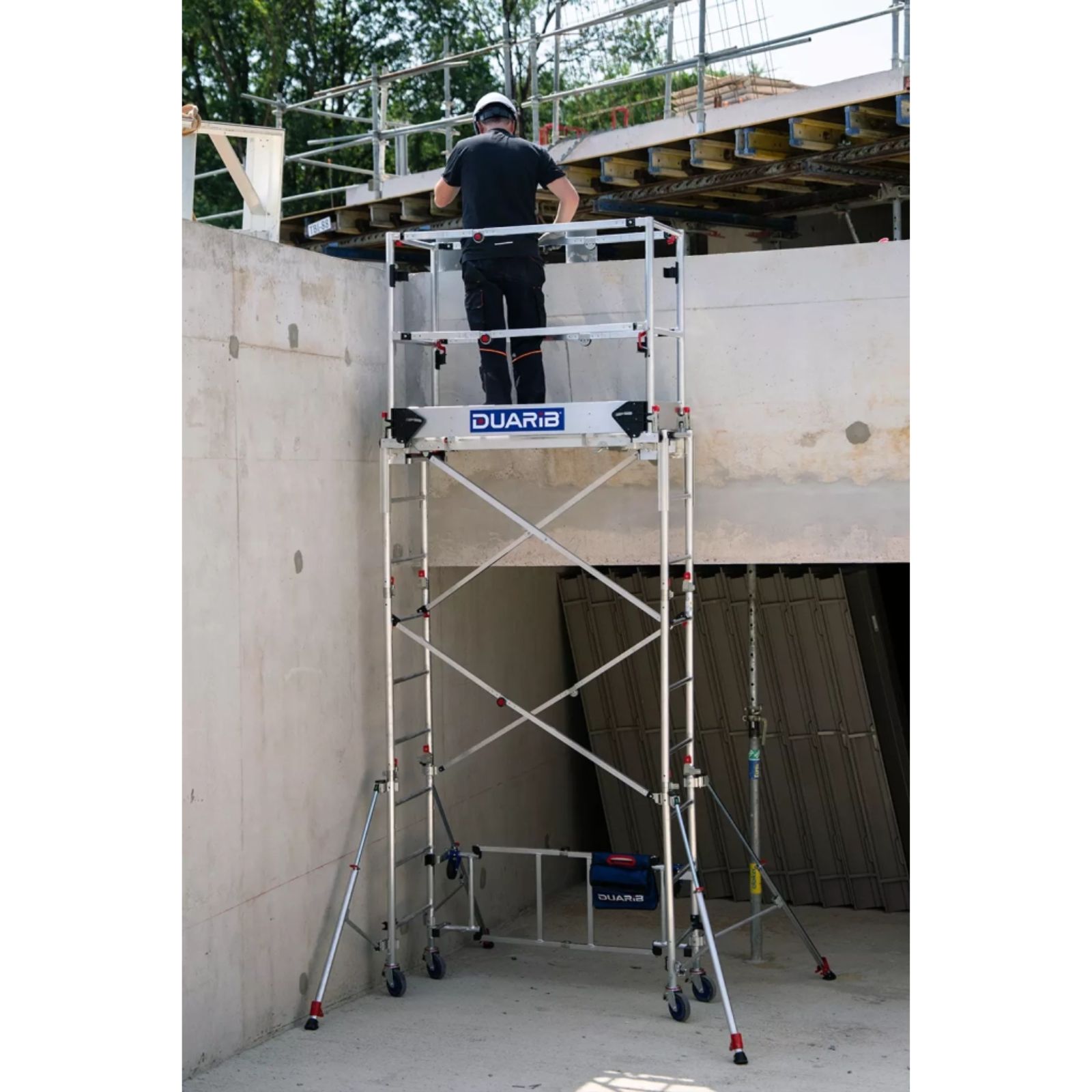 Echafaudage roulant télescopique NOMAD Hauteur travail max 4,75 m DUARIB - 654703