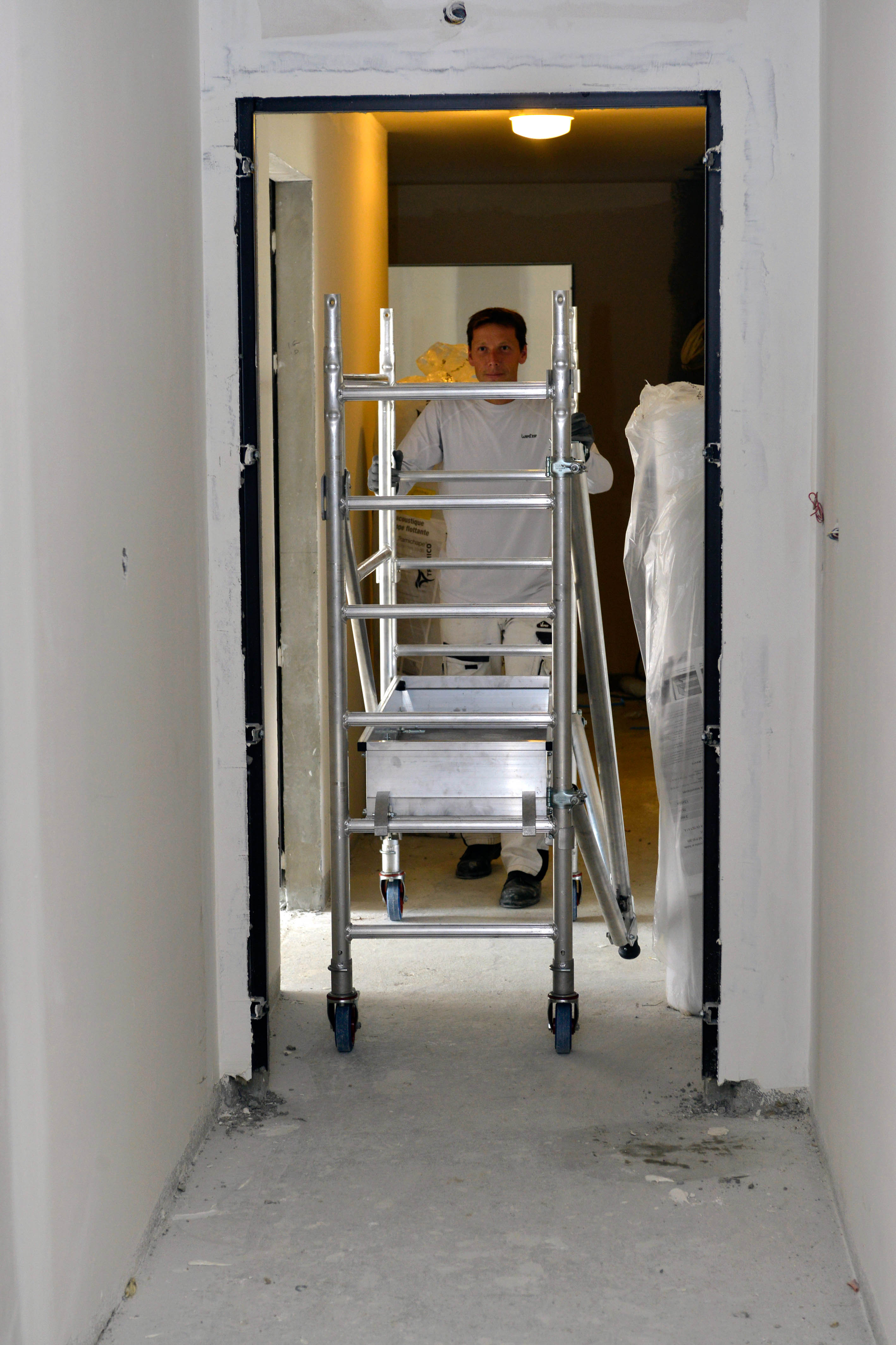 Echafaudage roulant aluminium DUARIB Docker mini 144 hauteur travail 6m30 - 7014051