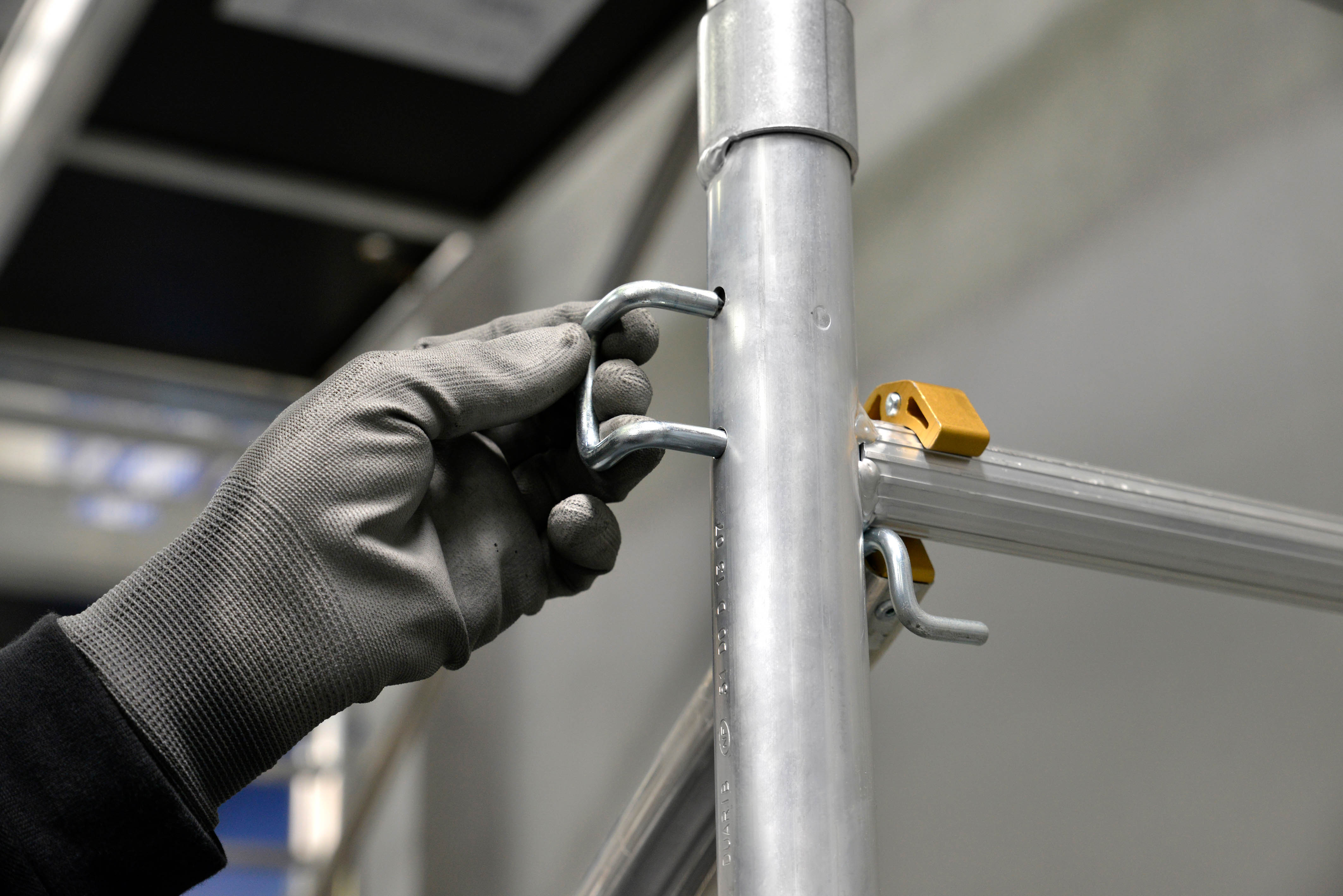 Echafaudage roulant aluminium DUARIB Docker2 150 254 hauteur travail 8,90 m garde corps monoblocs EXMDS  - 7225072