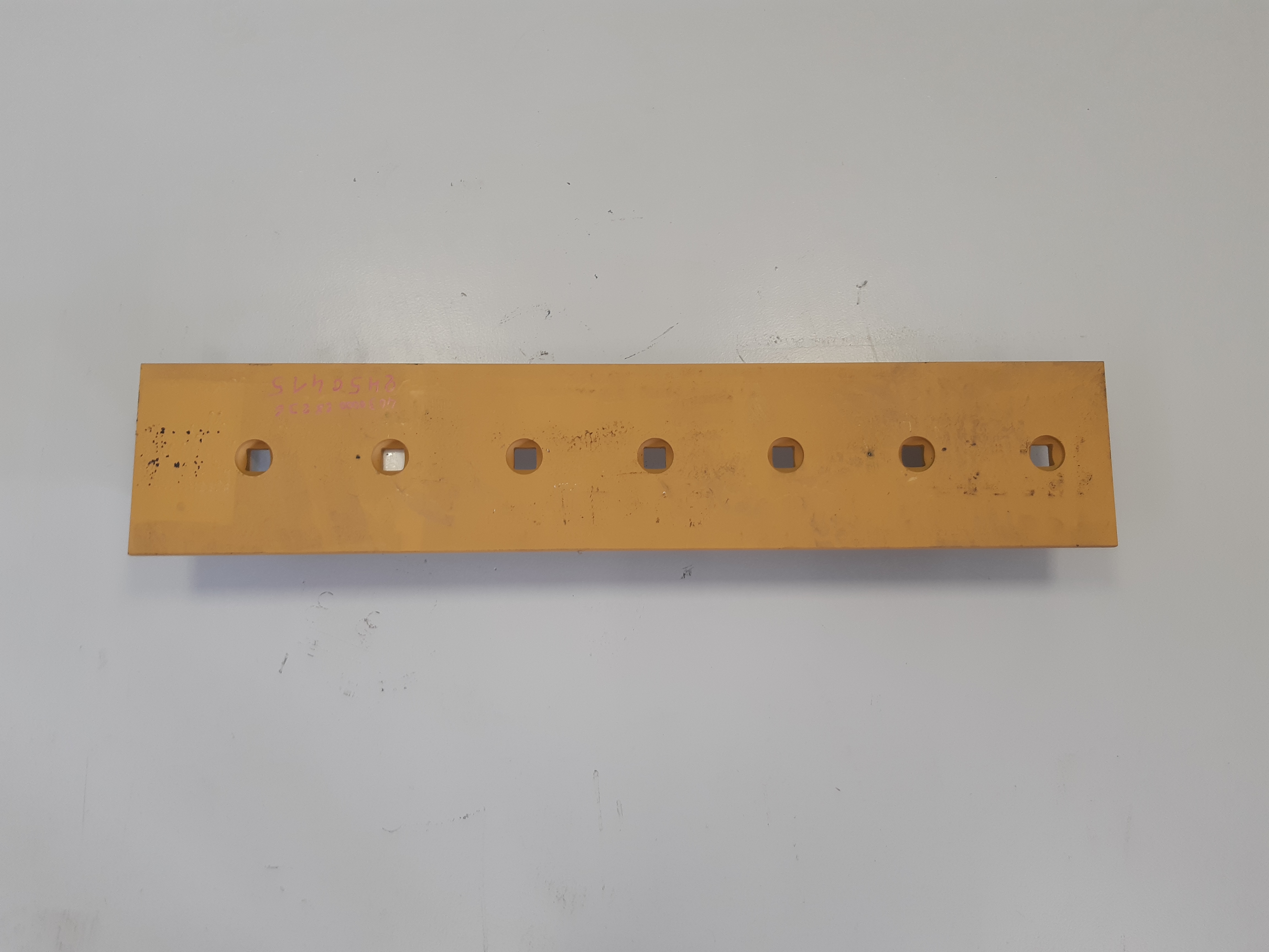 Contre lame de godet reversible 7 trous en 7/8" dim. 25x250x1028 de 400hb - 403000028236