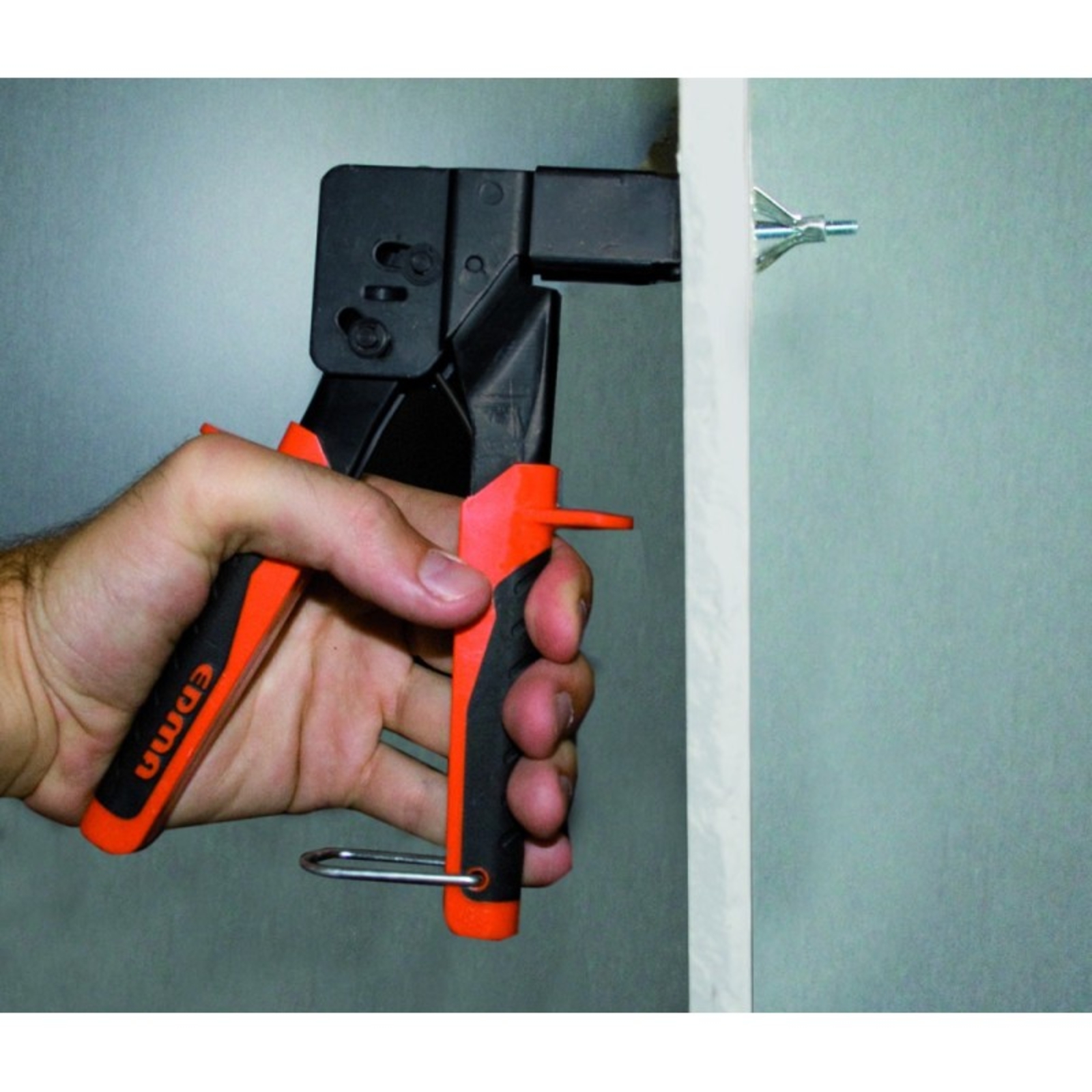 SUPRA-FIX - Pistolet d'expansion pour chevilles métalliques universelles -  EDMA - 023155