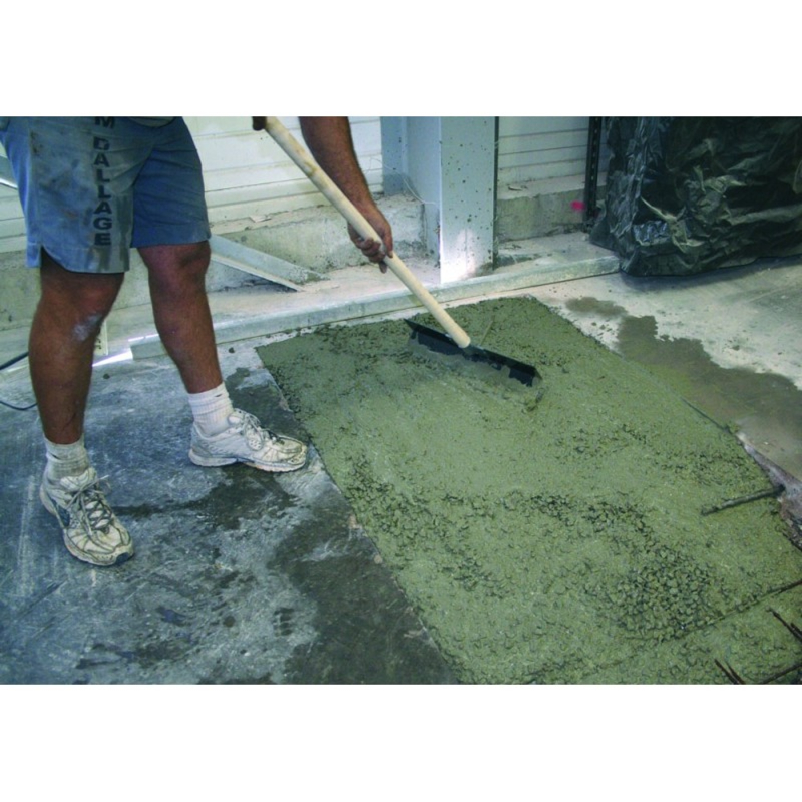 ÉPANDEUR À BÉTON - Ultra-résistant - EDMA - 096055