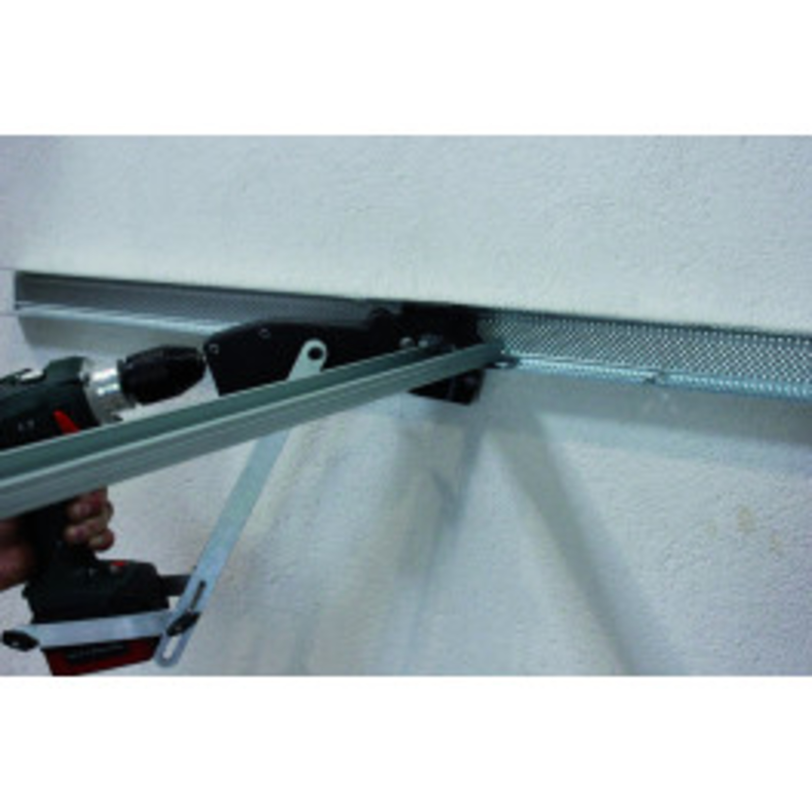 Sertisseuse automatique pour tous types de rails et montants adaptable sur visseuse/perceuse - EDMA - 161455
