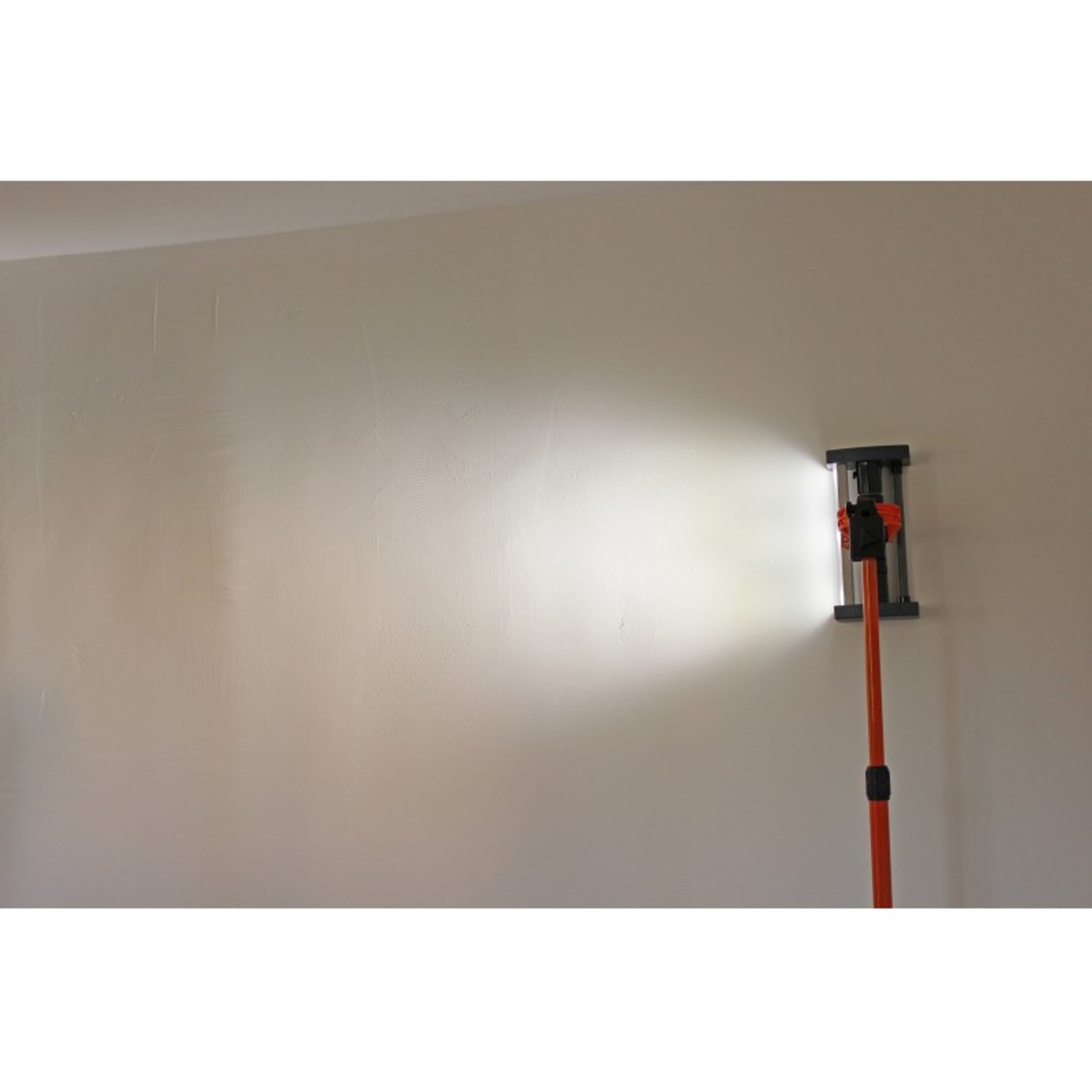 EDMALIGHT - Lampe rasante LED sans fil -  EDMA - 274055