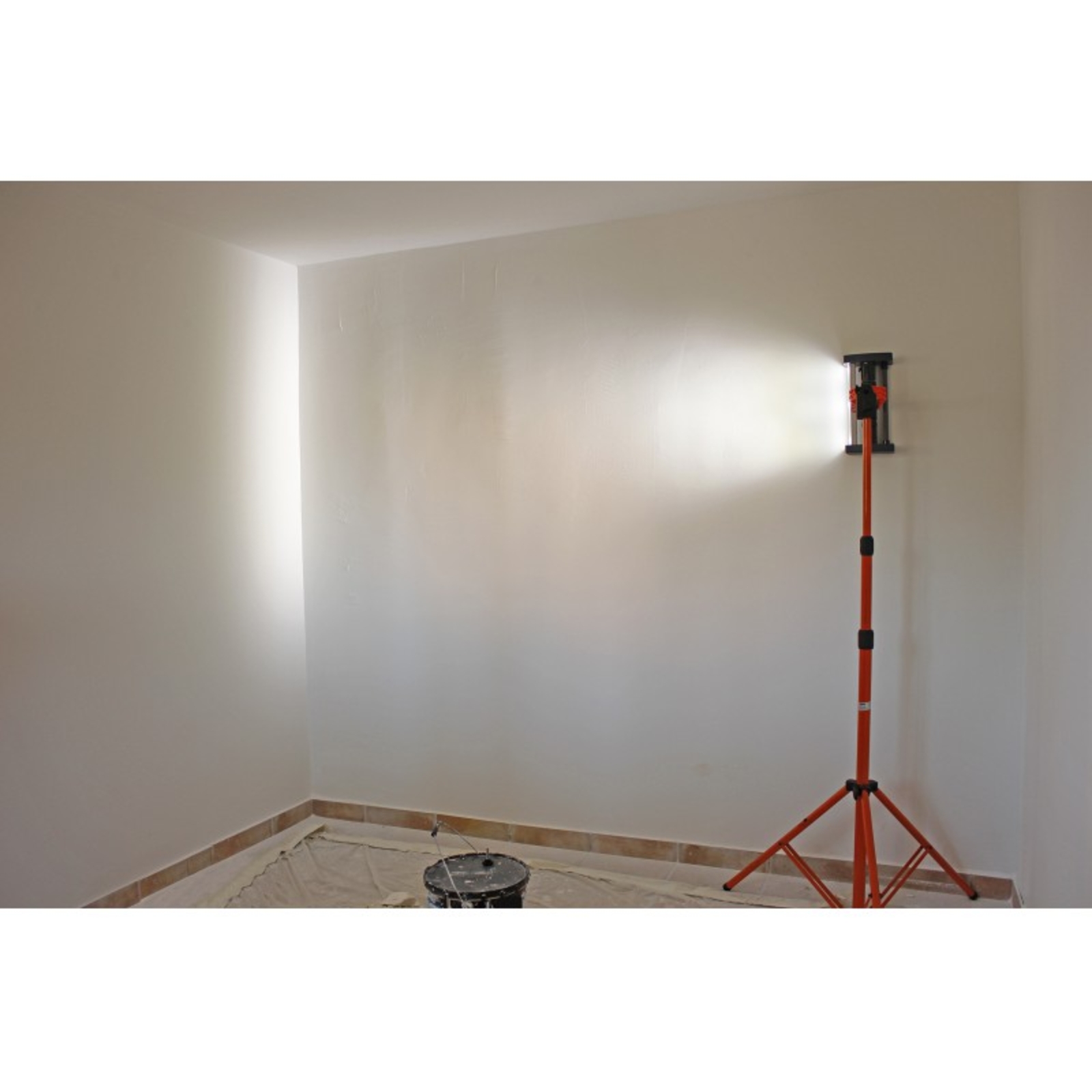 TRÉPIED TÉLESCOPIQUE COMPATIBLE EDMALIGHT -  EDMA - 274155