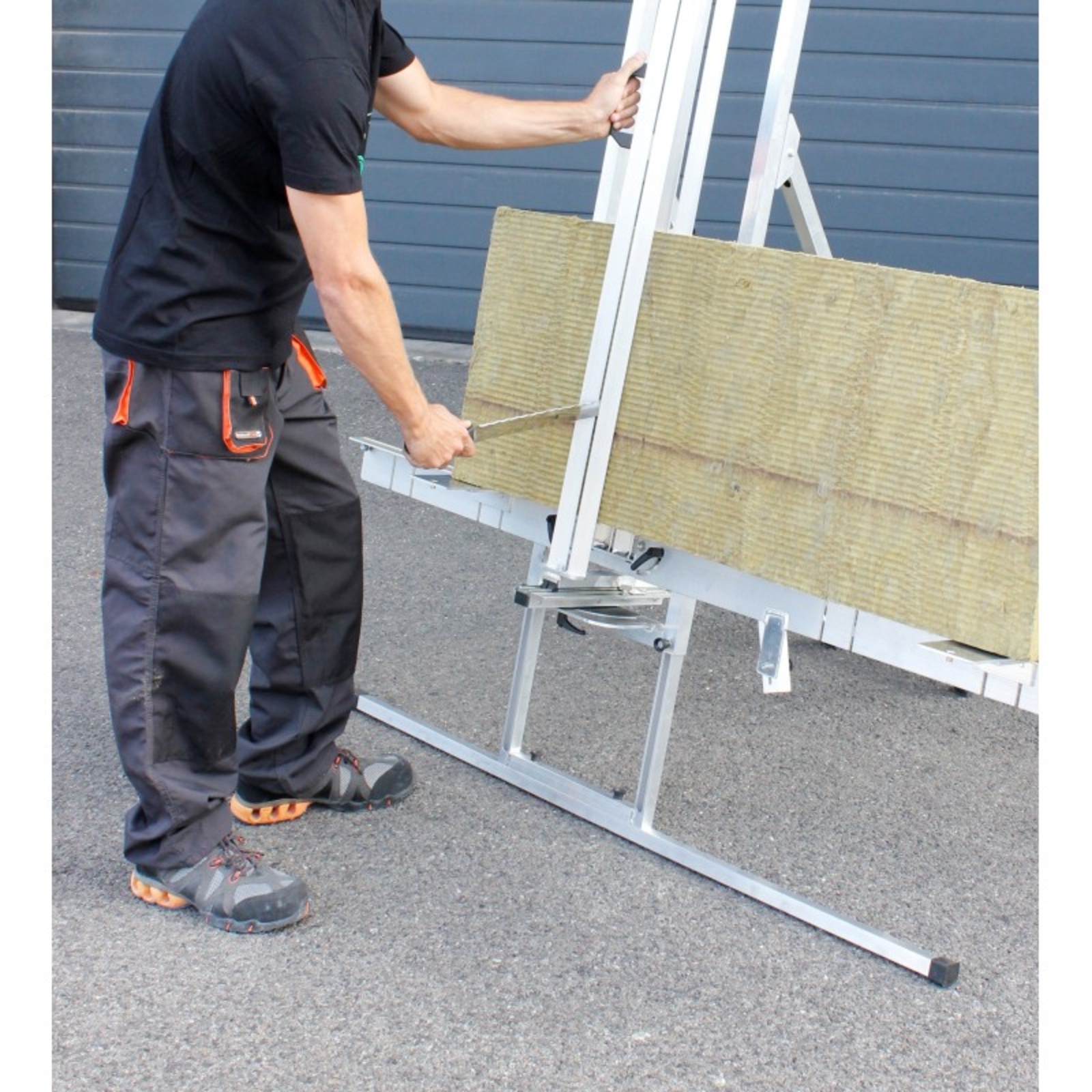 TABLE DE DÉCOUPE POUR ISOLANT MINÉRAL - EDMA - 366955