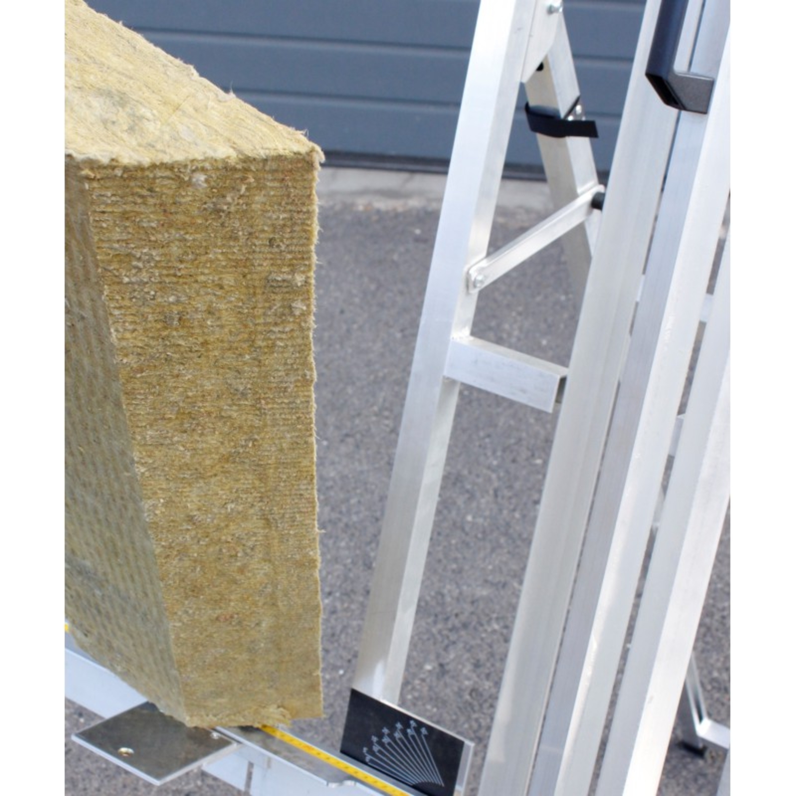TABLE DE DÉCOUPE POUR ISOLANT MINÉRAL - EDMA - 366955