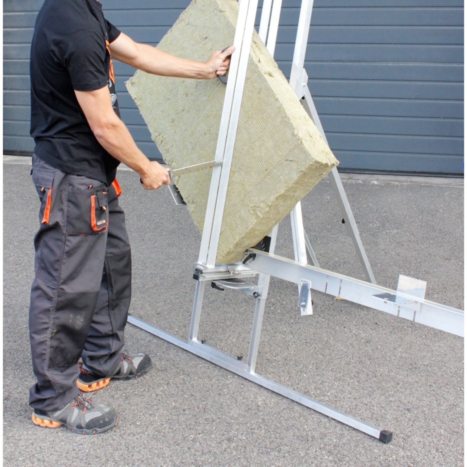 TABLE DE DÉCOUPE POUR ISOLANT MINÉRAL - EDMA - 366955