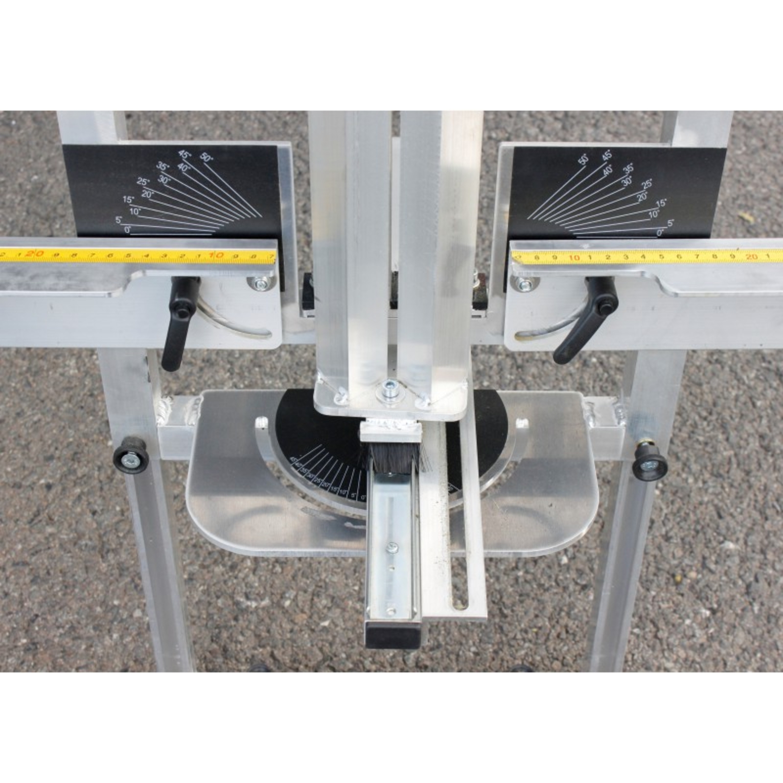 TABLE DE DÉCOUPE POUR ISOLANT MINÉRAL - EDMA - 366955