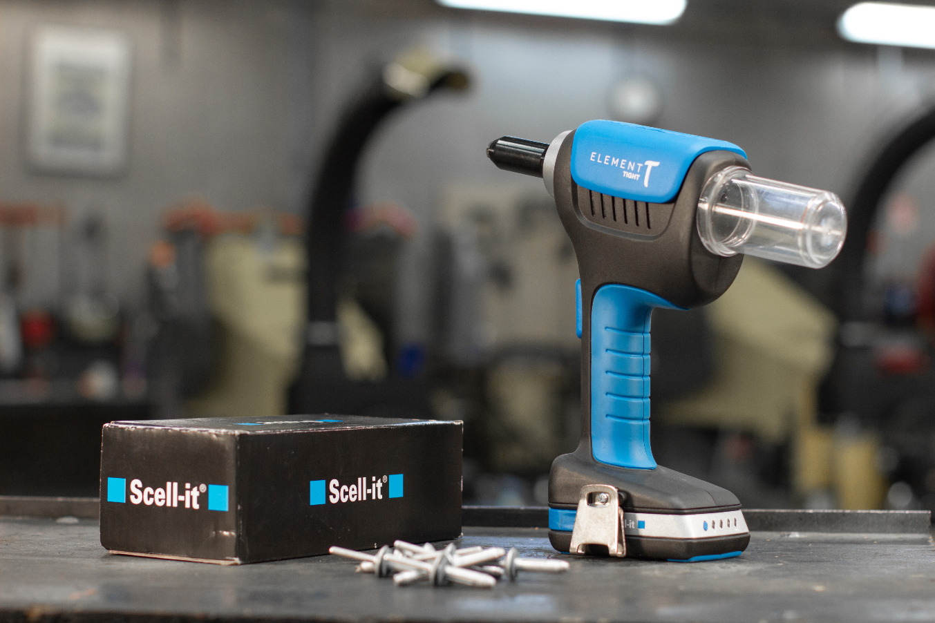 Riveteuse à batterie pour rivets étoilés ø5,2-7,8mm SCELL-IT E-T-2XBAT