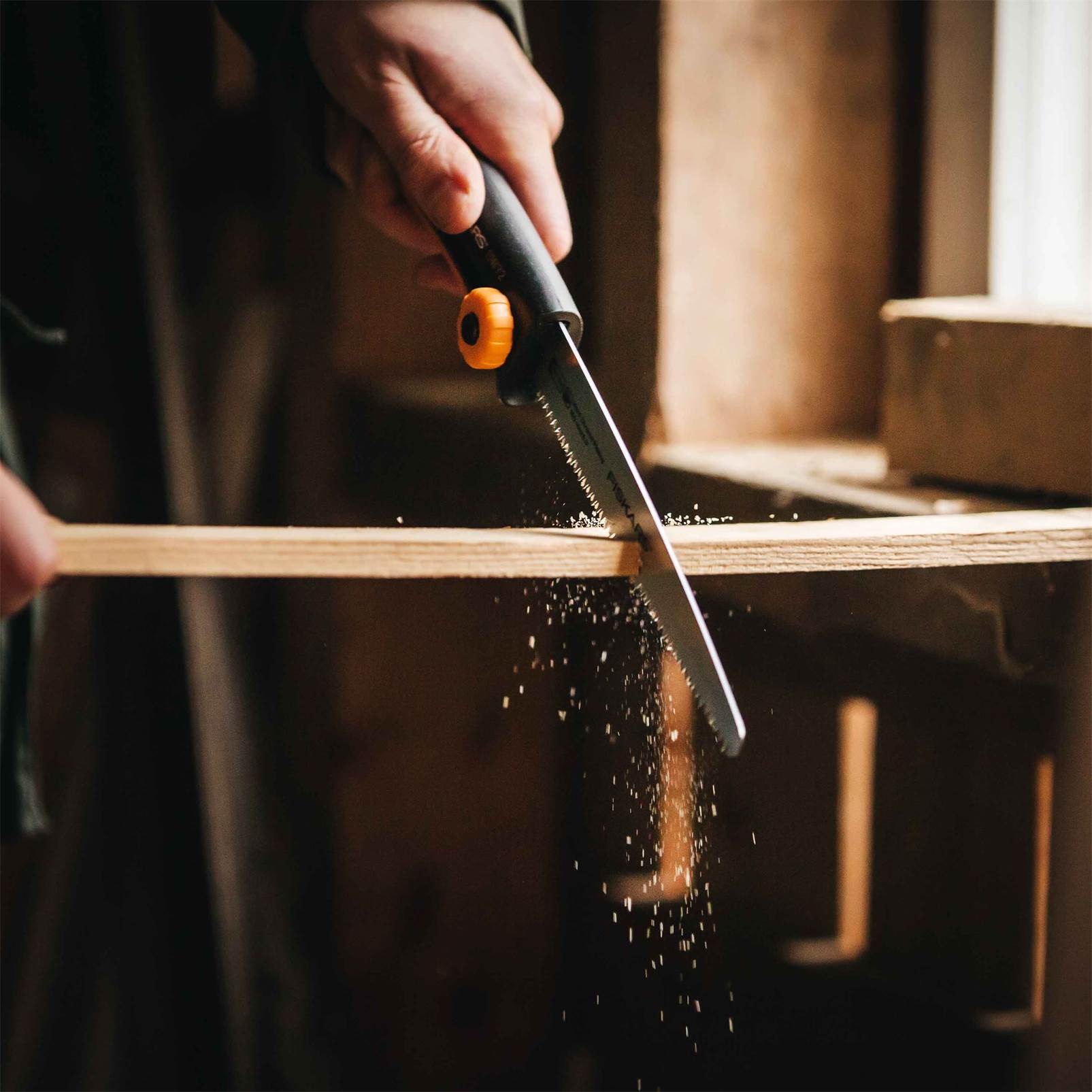 Scie de bricolage Xtract™ à lame rétractable Lame 16 cm FISKARS - 1000612