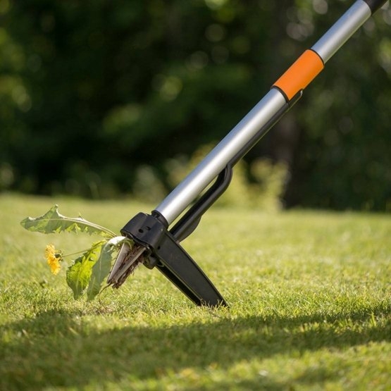 Désherbeur télescopique 4 dents Smartfit™ Fiskars - 1020125