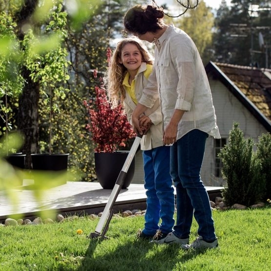 Désherbeur 4 dents Light Fiskars - 1020127