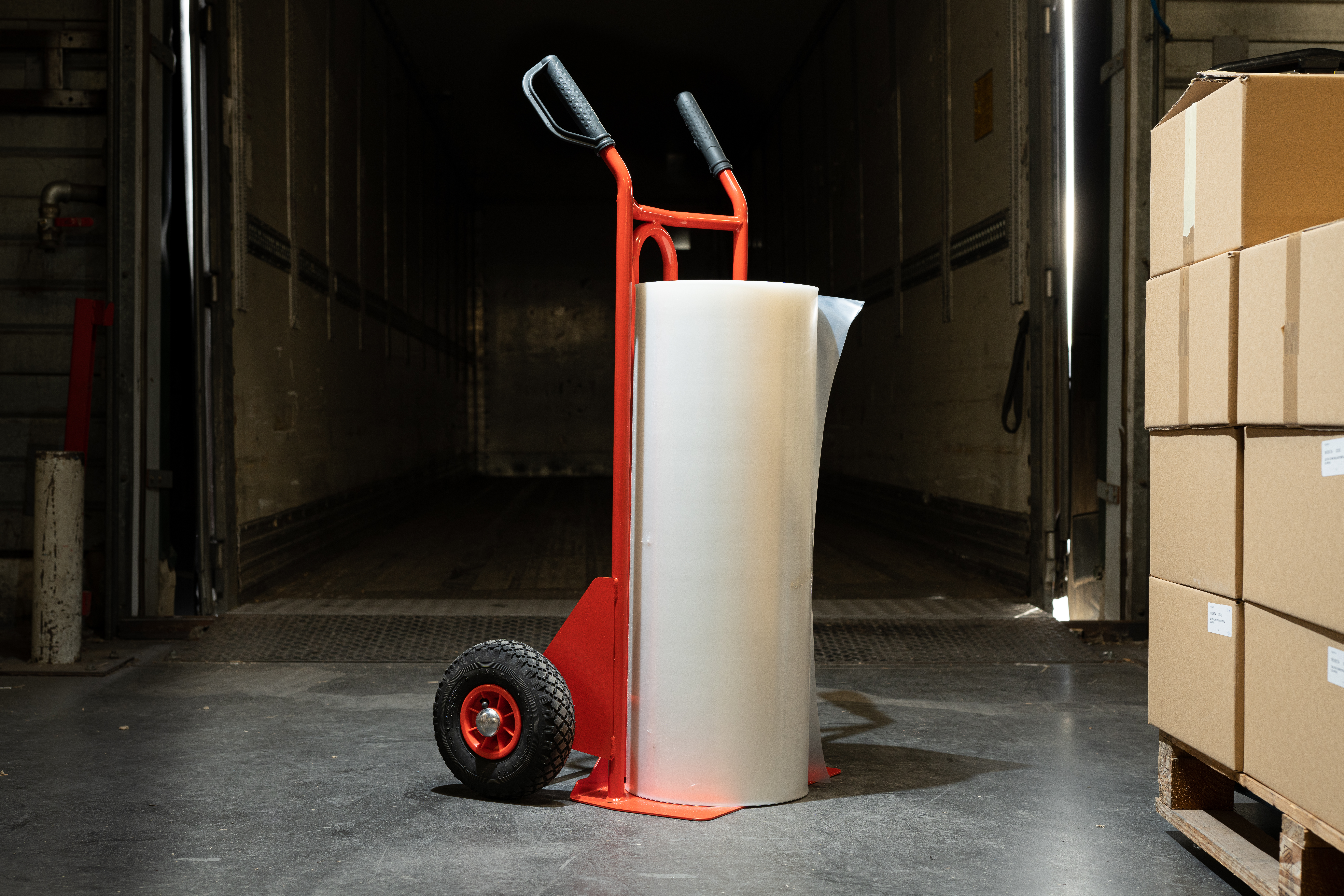 Diable 250 kg bavette fixe roues Ø 260 mm pneumatiques FIMM - 810200021