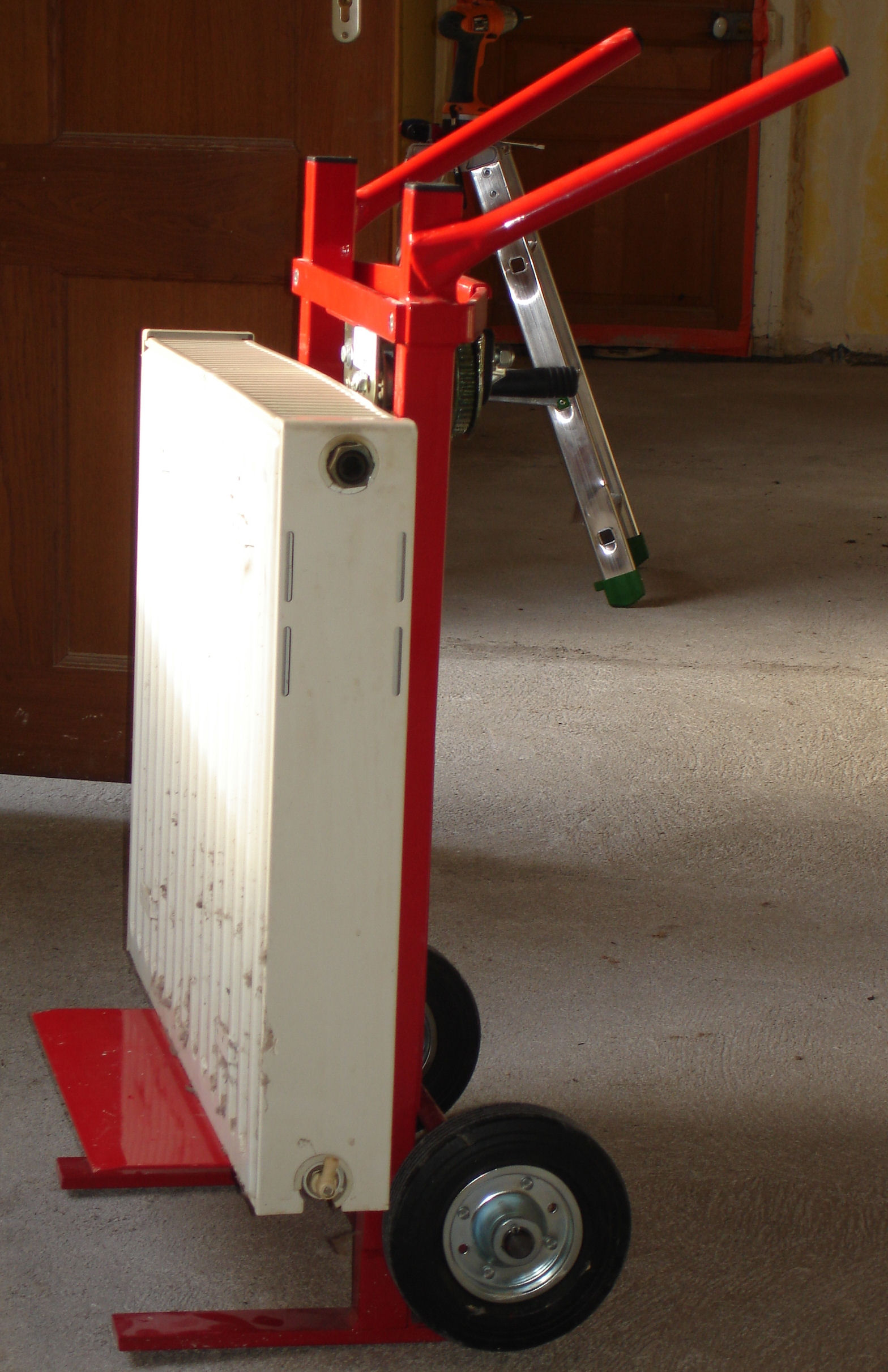 Diable élévateur 150 kg roues Ø 200 mm pneumatiques FIMM - 855008091