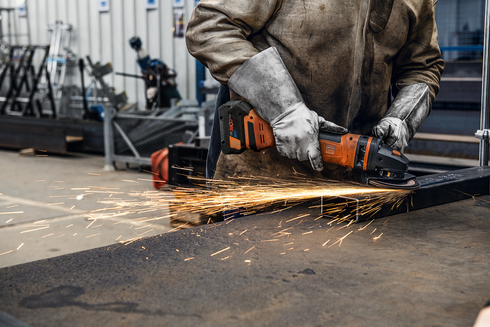 Meuleuse d'angle compacte CCG 18-125-12 PD-SEC AS Set 2 x 8Ah - FEIN - 71222062000