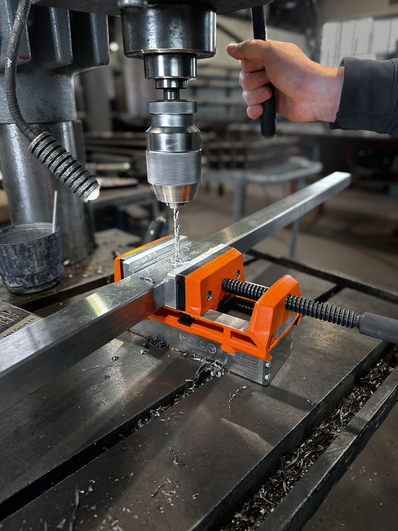 Ensemble d'étaux VersaMAG Set aimant permanent avec étau et mors de protection en aluminium 110 mm - FEIN - 90701009000