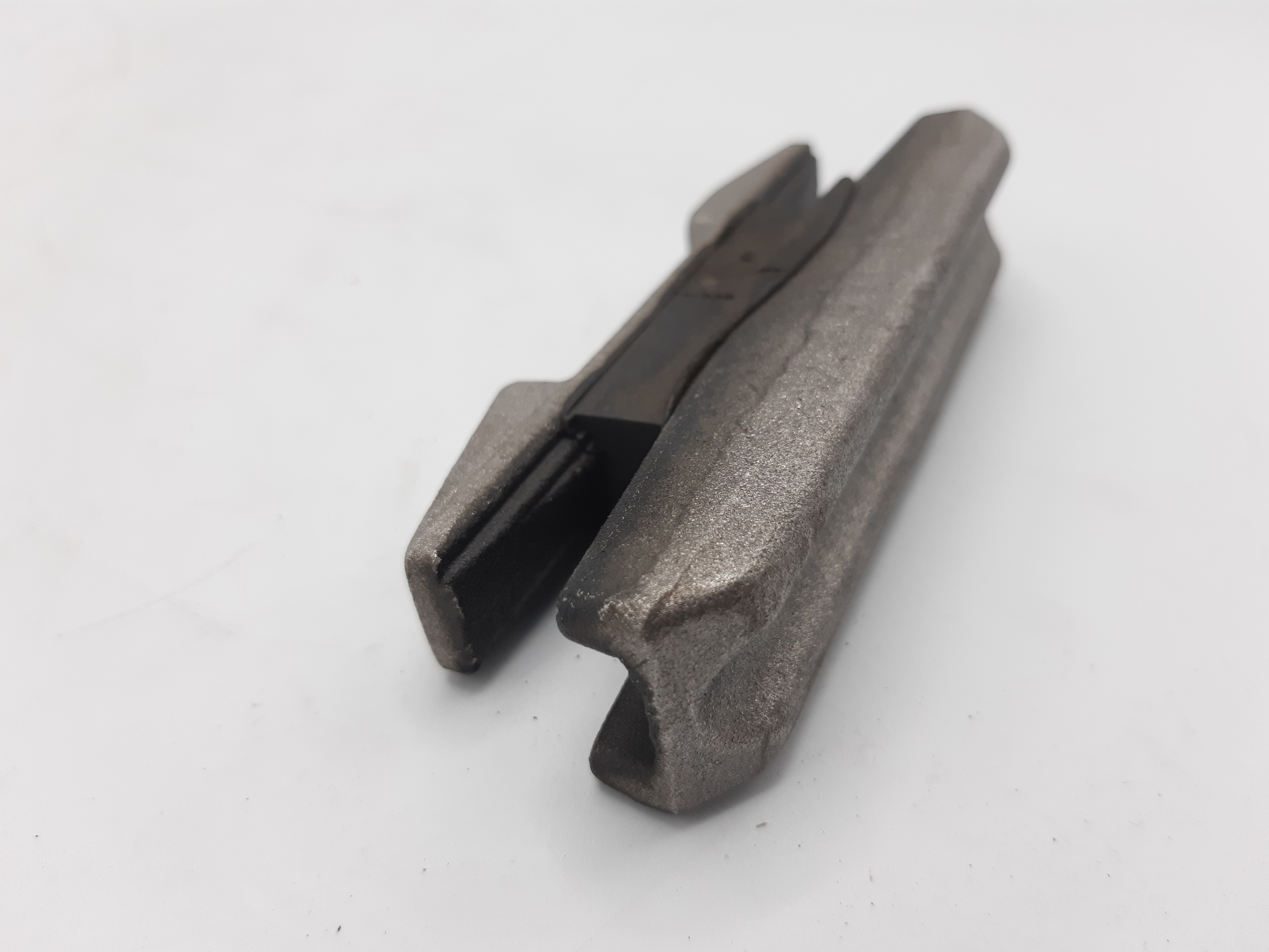 CLAVETTE FEURST F55C - 000925NE00 ADAPTABLE POCLAIN TAILLE 55