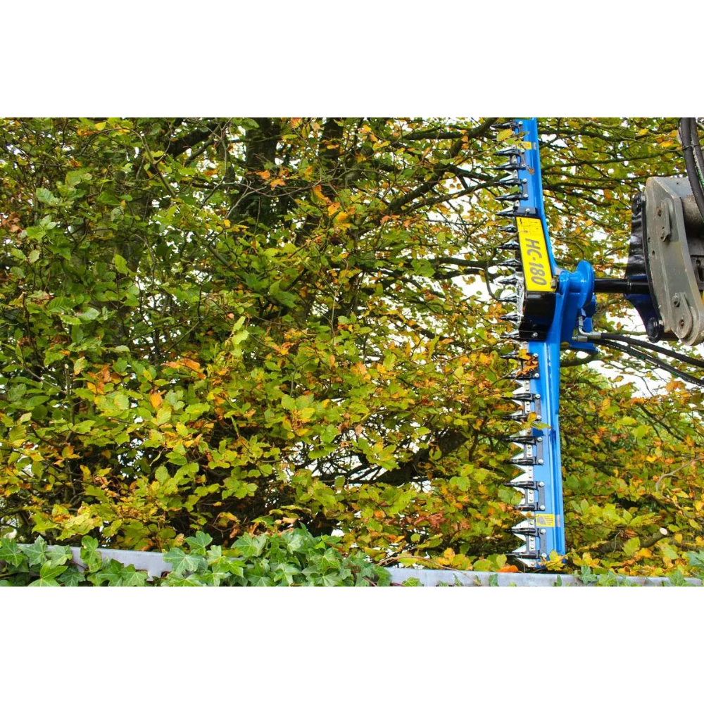 TAILLE-HAIE POUR MINIPELLE 2,6T A 8T - 180CM - SLANETRAC - HC180 - SLANETRAC