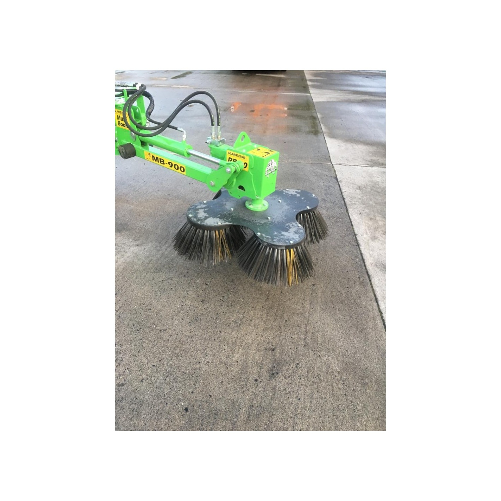 BROSSE DE DESHERBAGE AVEC MULTIBATI POUR TRACTEUR 80CV - MB900-RB80 - SLANETRAC